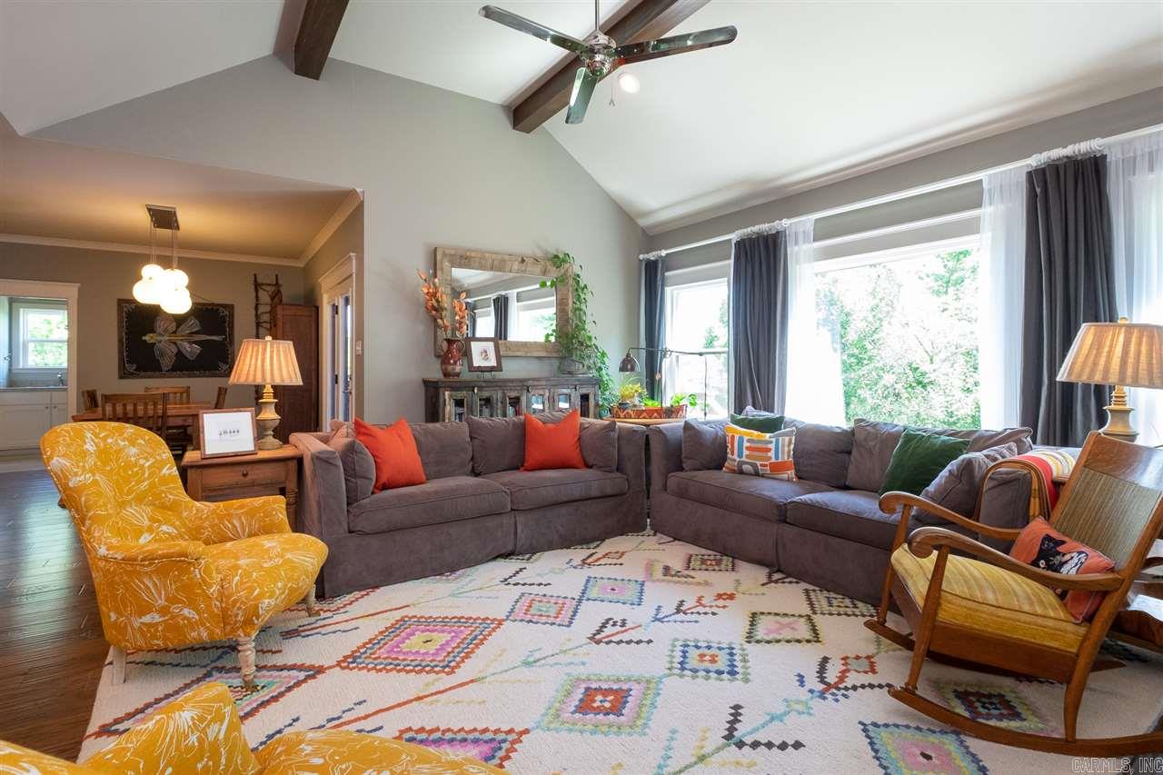 WOODLANDS EDGE - Residential