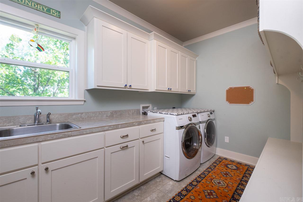 WOODLANDS EDGE - Residential