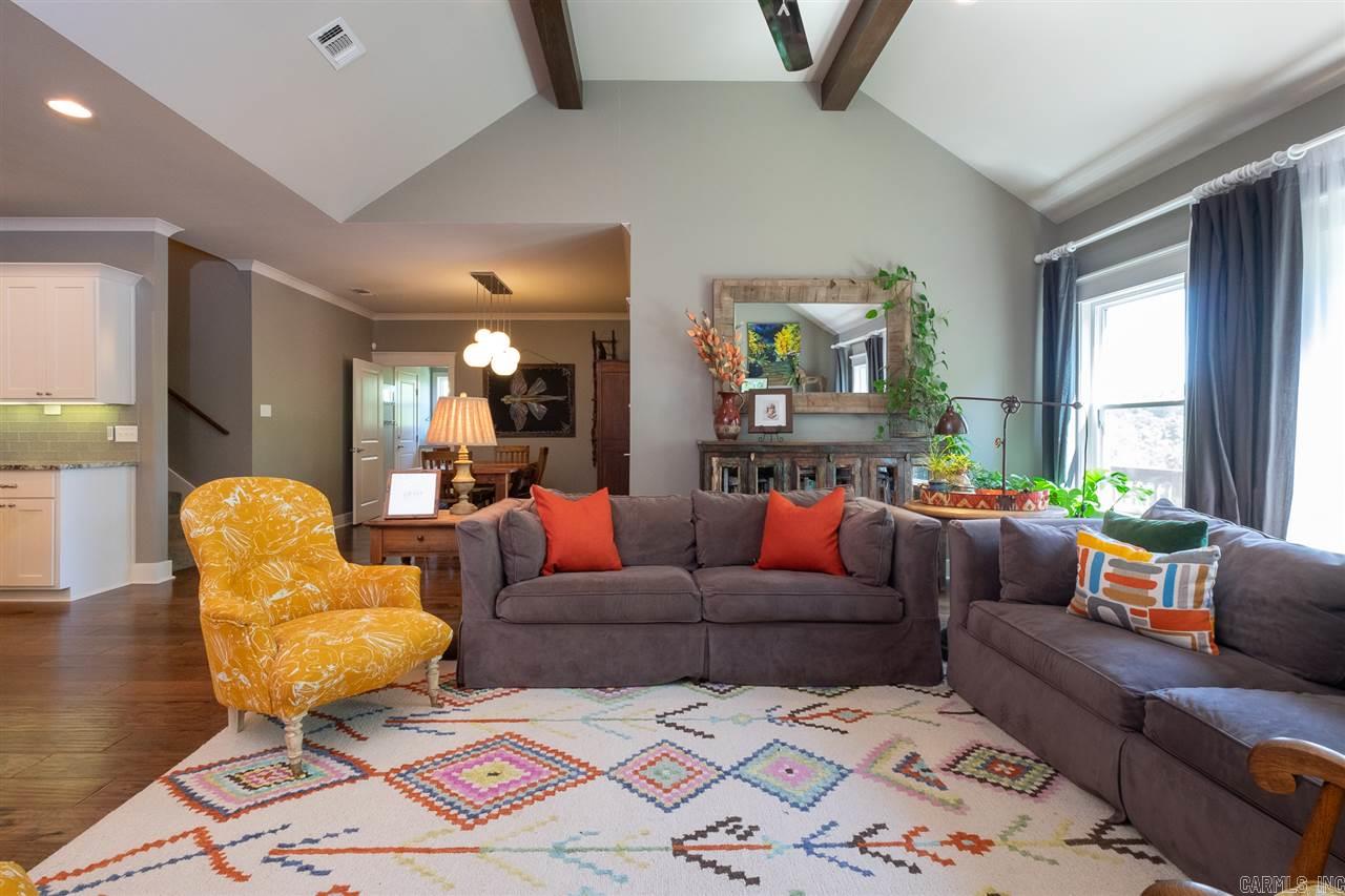 WOODLANDS EDGE - Residential