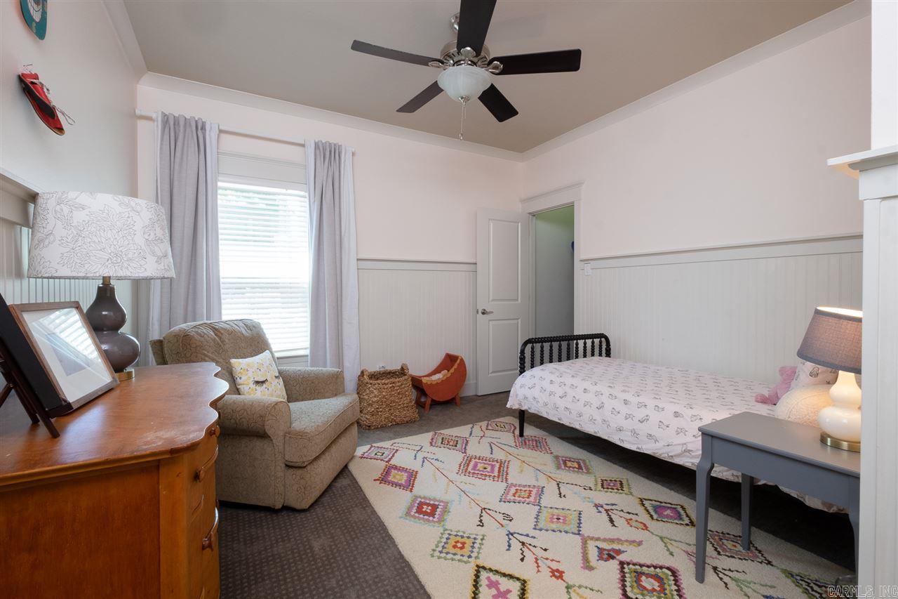 WOODLANDS EDGE - Residential