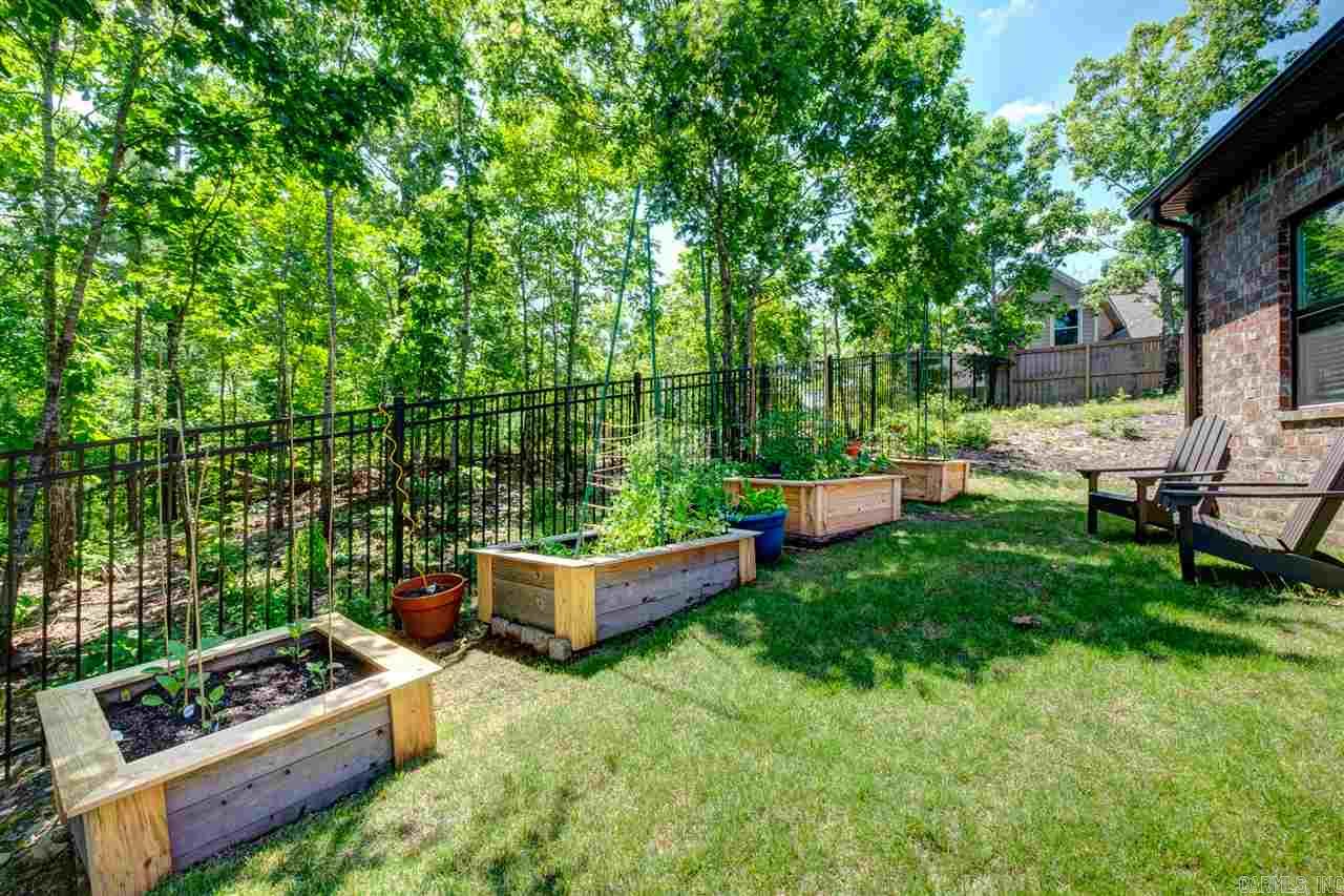 WOODLANDS EDGE - Residential