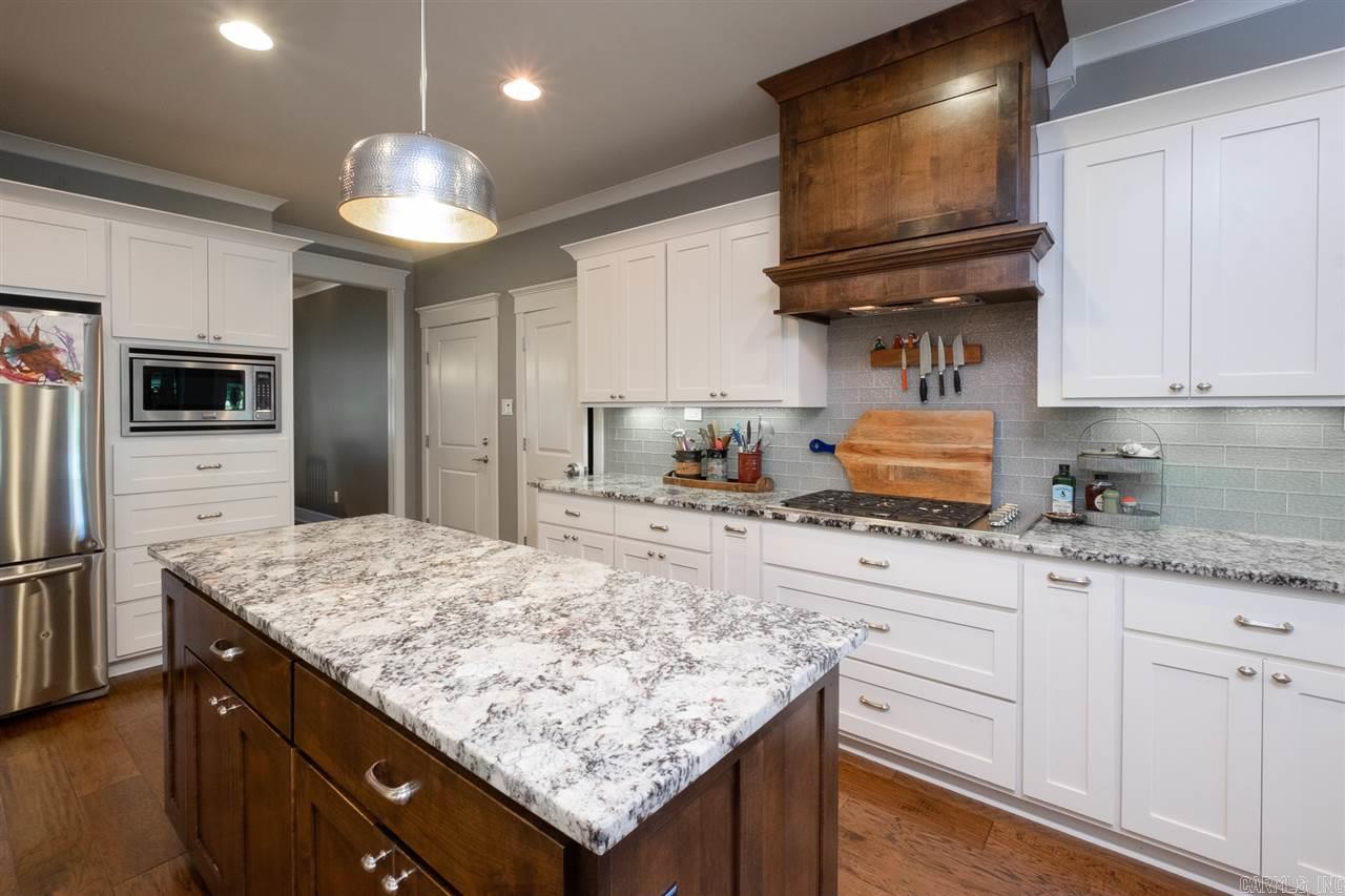 WOODLANDS EDGE - Residential