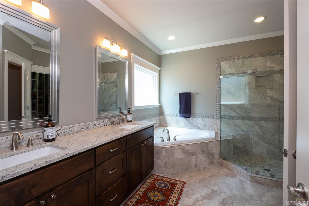 WOODLANDS EDGE - Residential