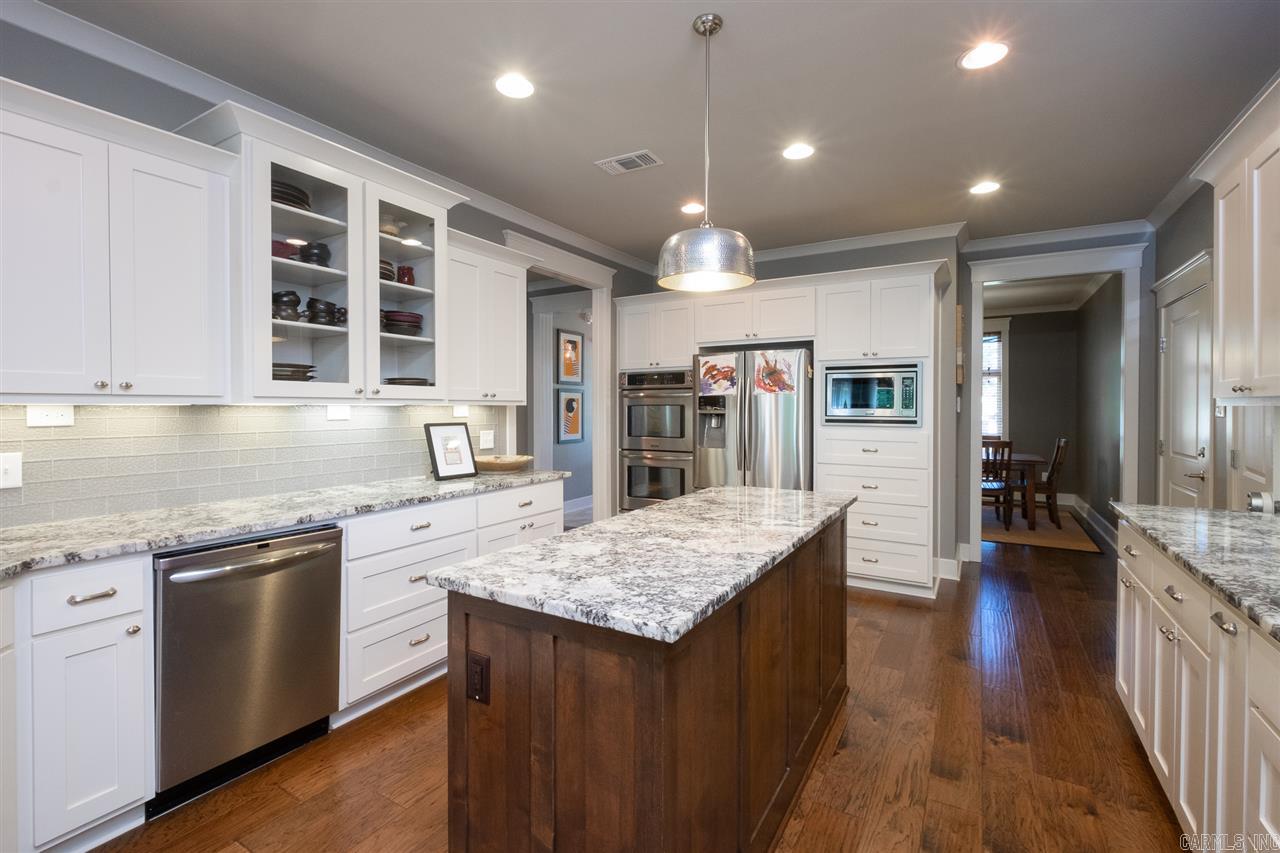 WOODLANDS EDGE - Residential
