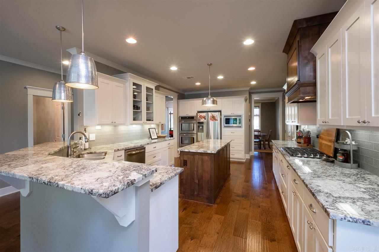 WOODLANDS EDGE - Residential