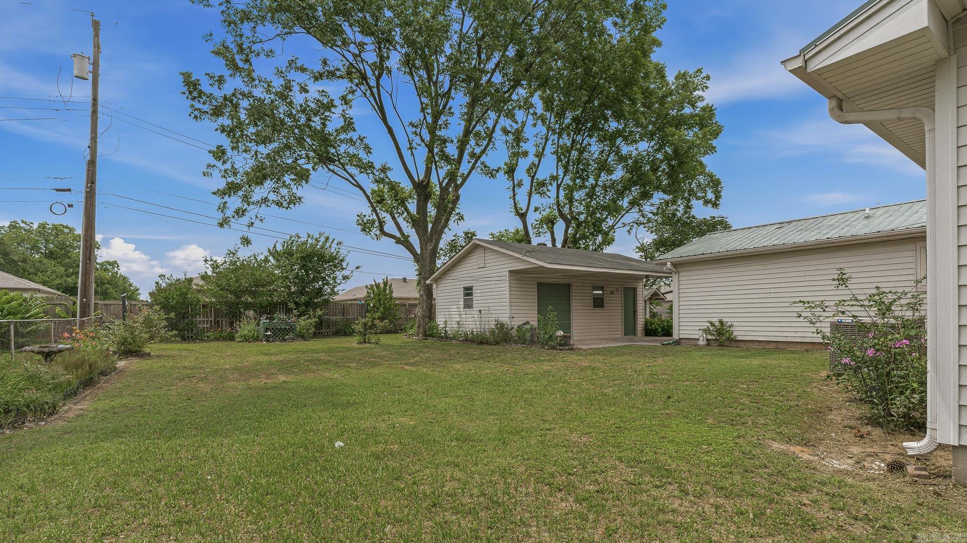 Grandpas Catfish - Residential