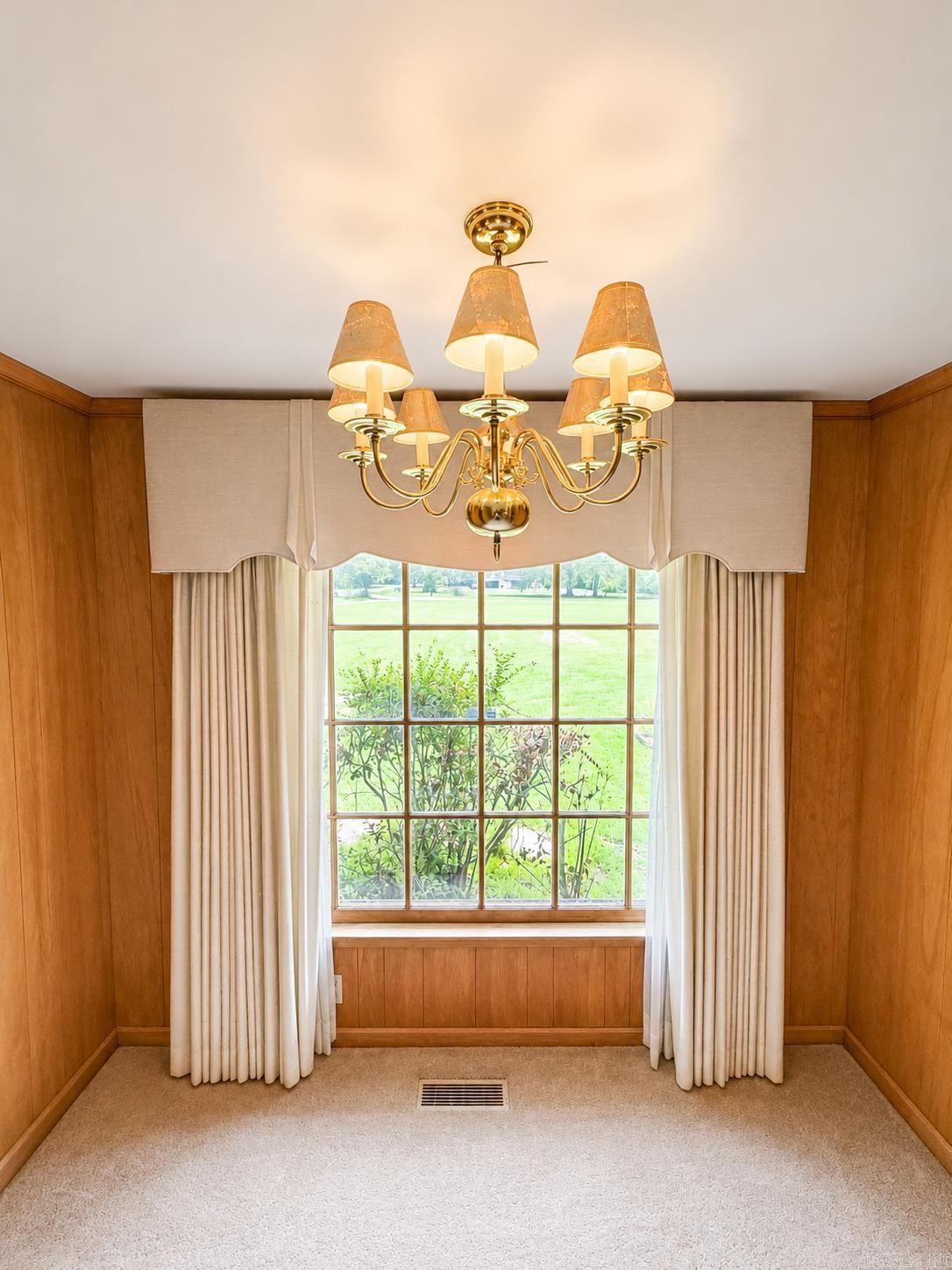 TOWN & COUNTRY ADD - Residential