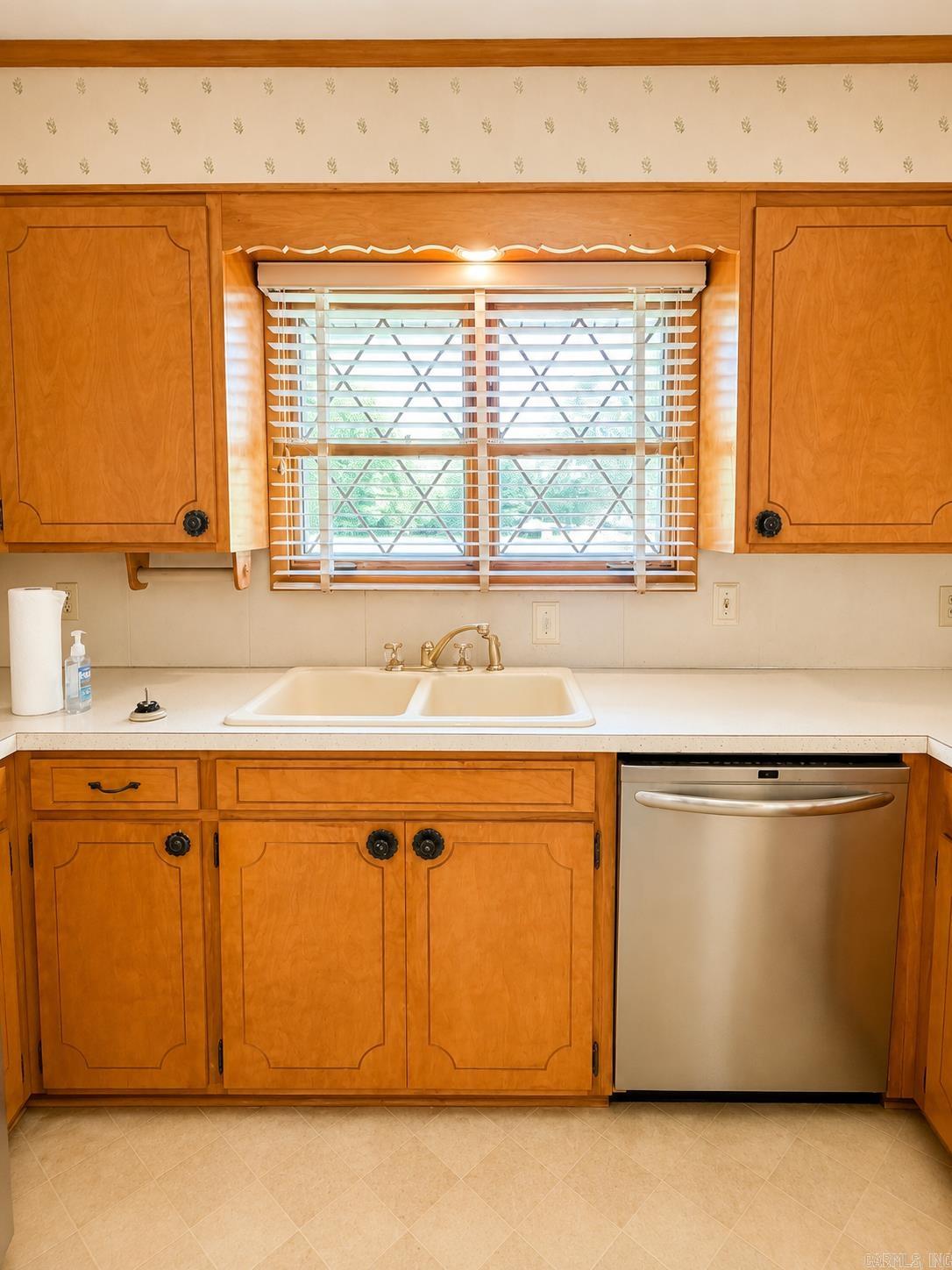 TOWN & COUNTRY ADD - Residential