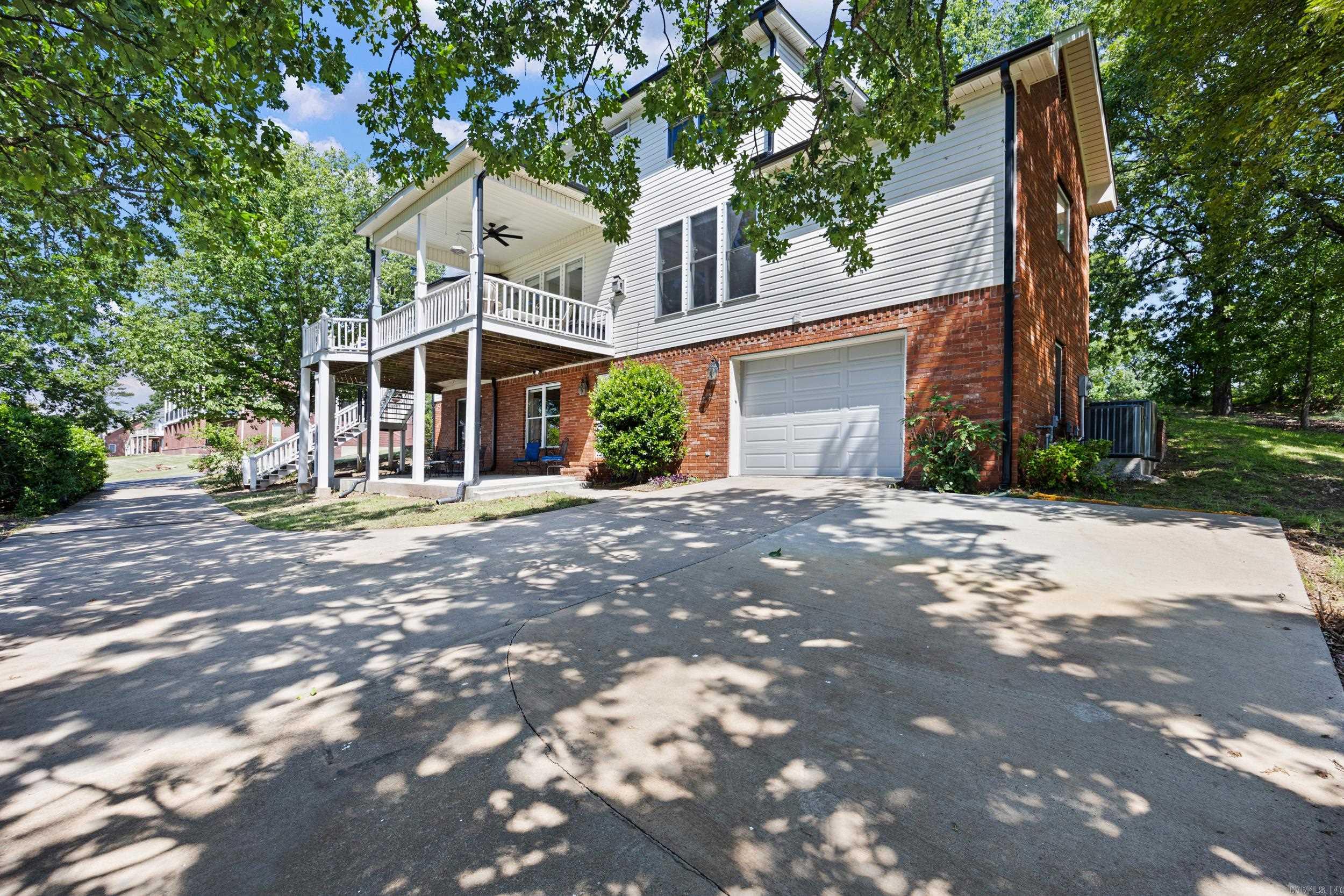 PLEASANT VIEW ESTATES - Residential