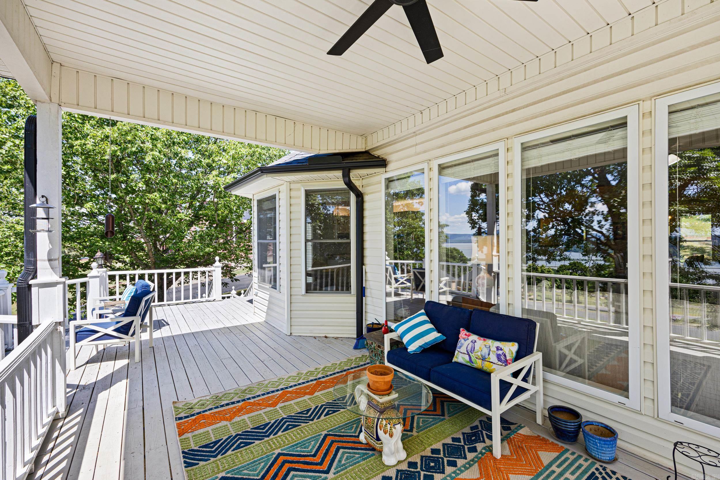 PLEASANT VIEW ESTATES - Residential