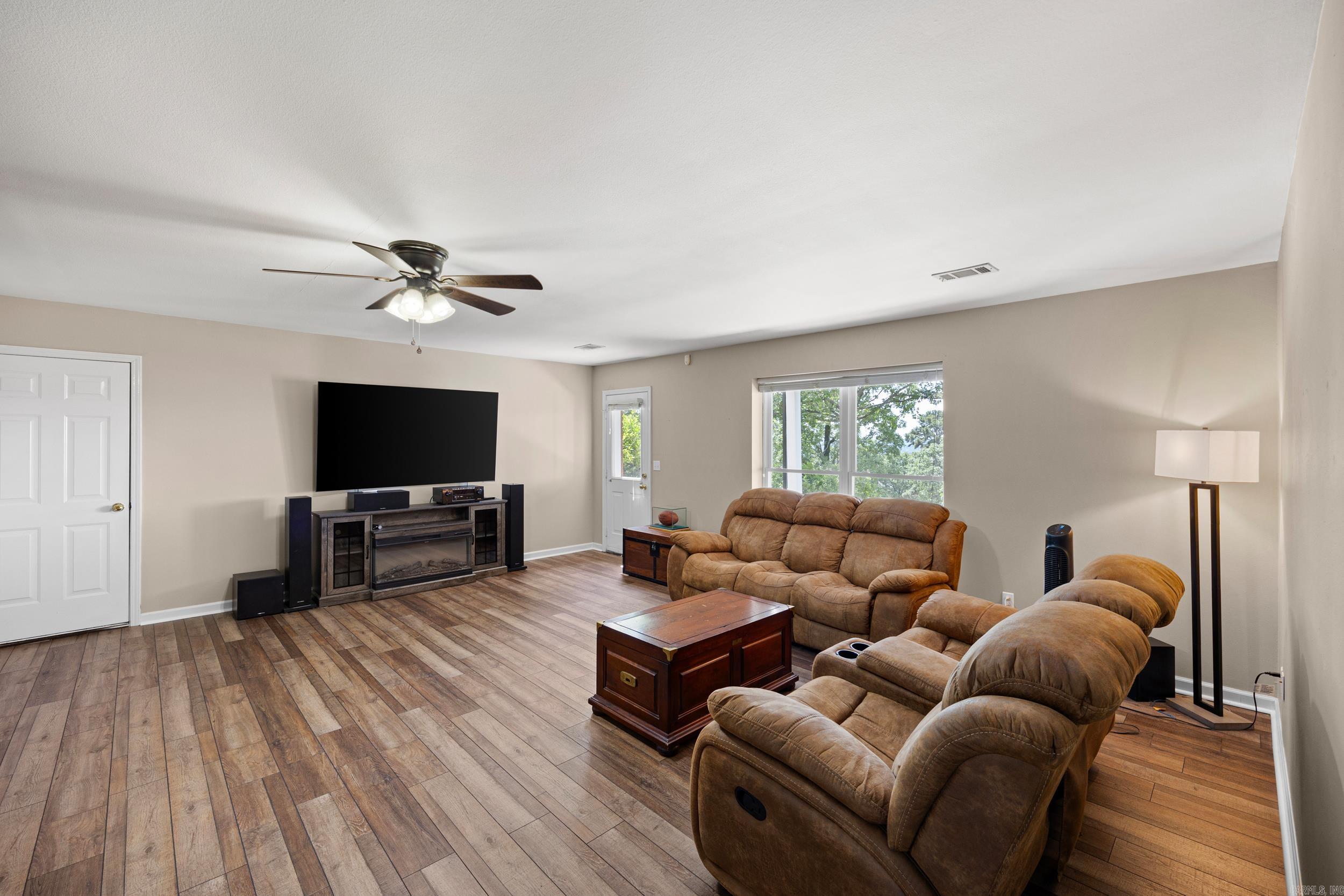 PLEASANT VIEW ESTATES - Residential