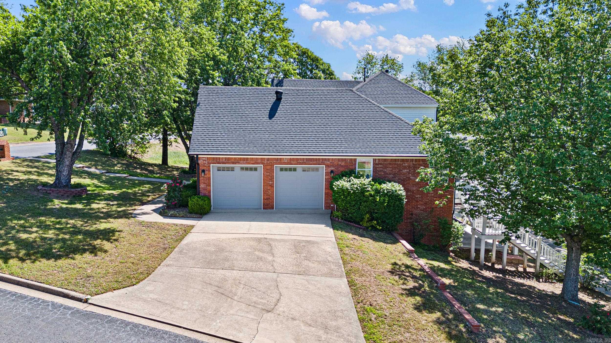 PLEASANT VIEW ESTATES - Residential