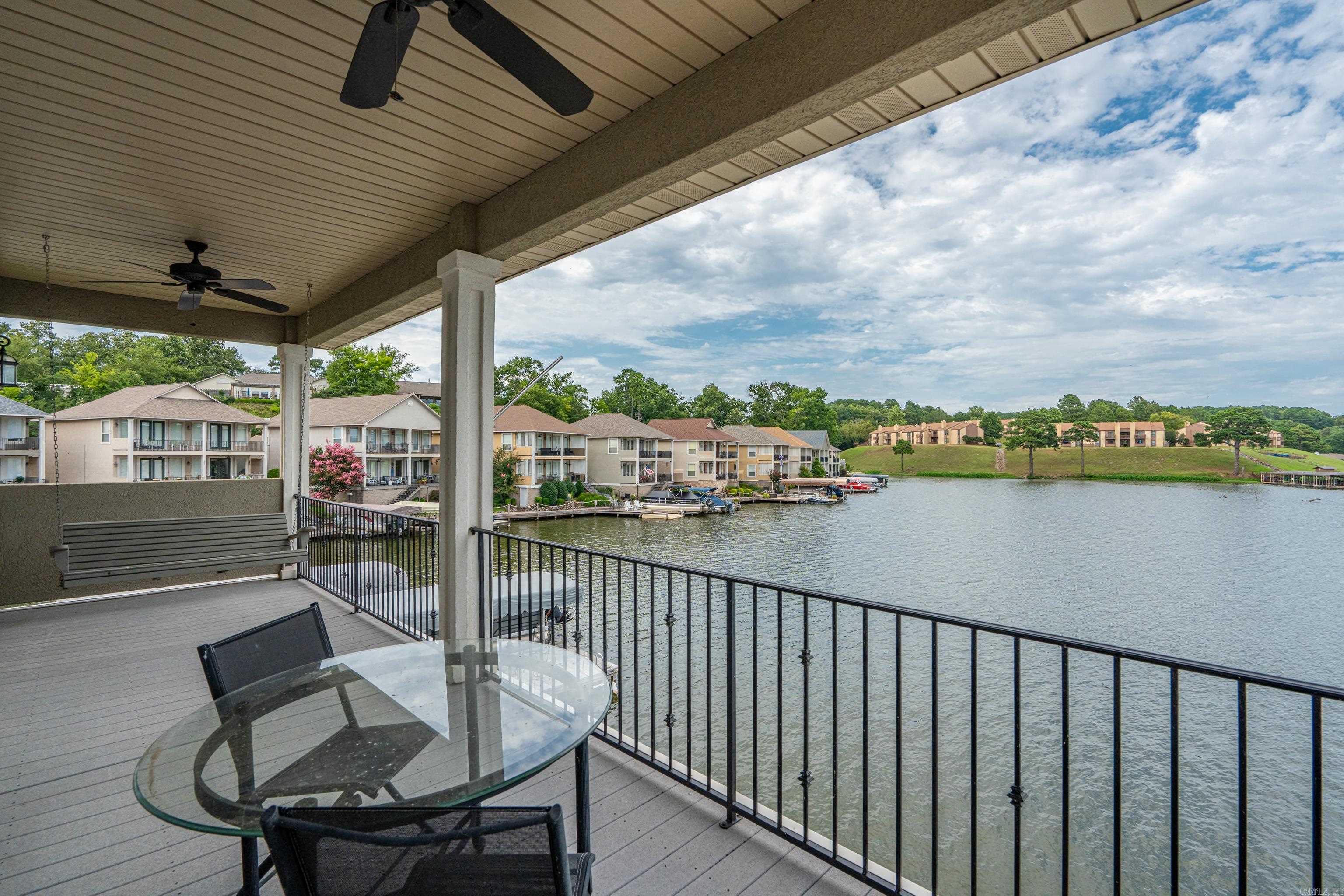 LIGHTHOUSE COVE - Residential