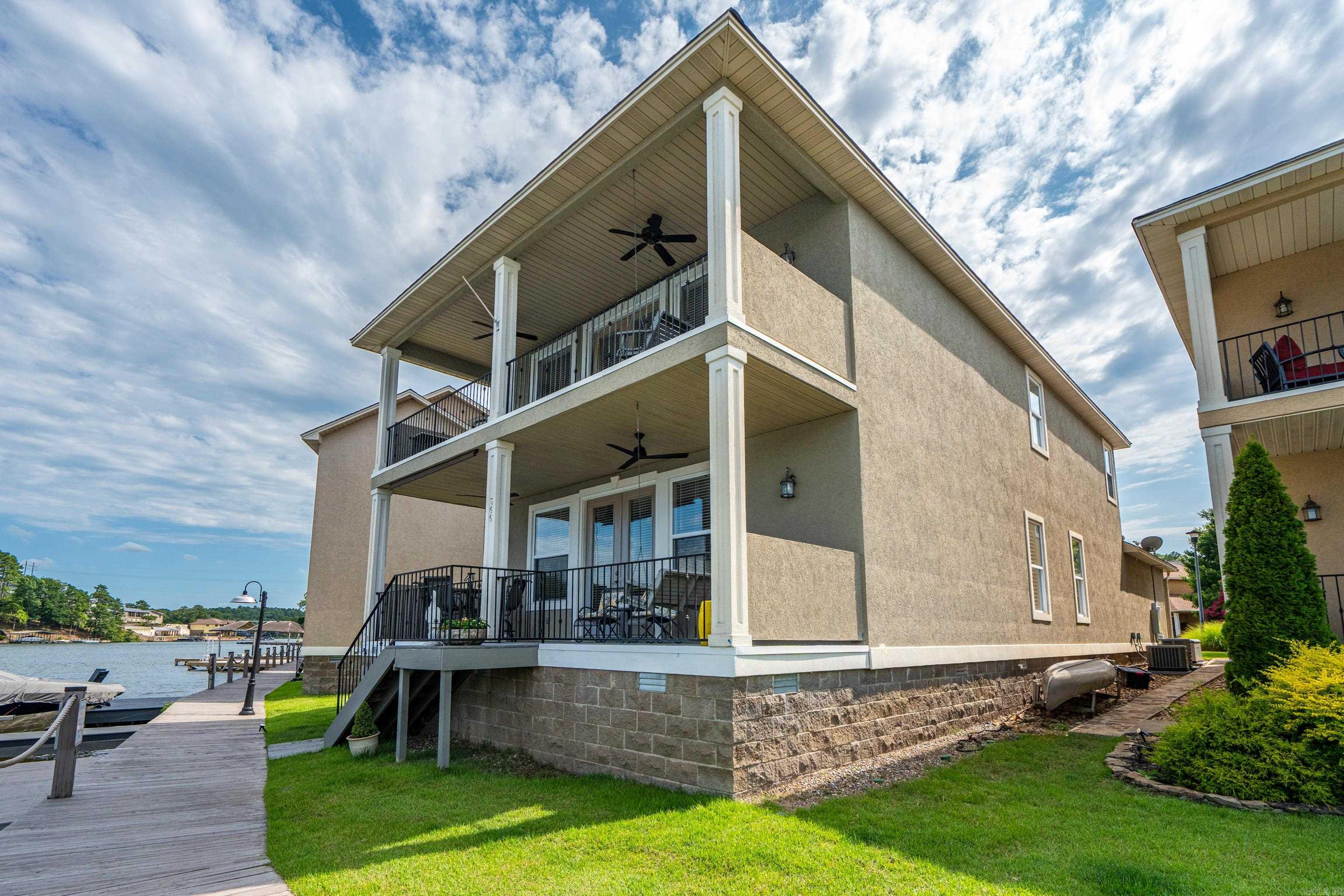 LIGHTHOUSE COVE - Residential
