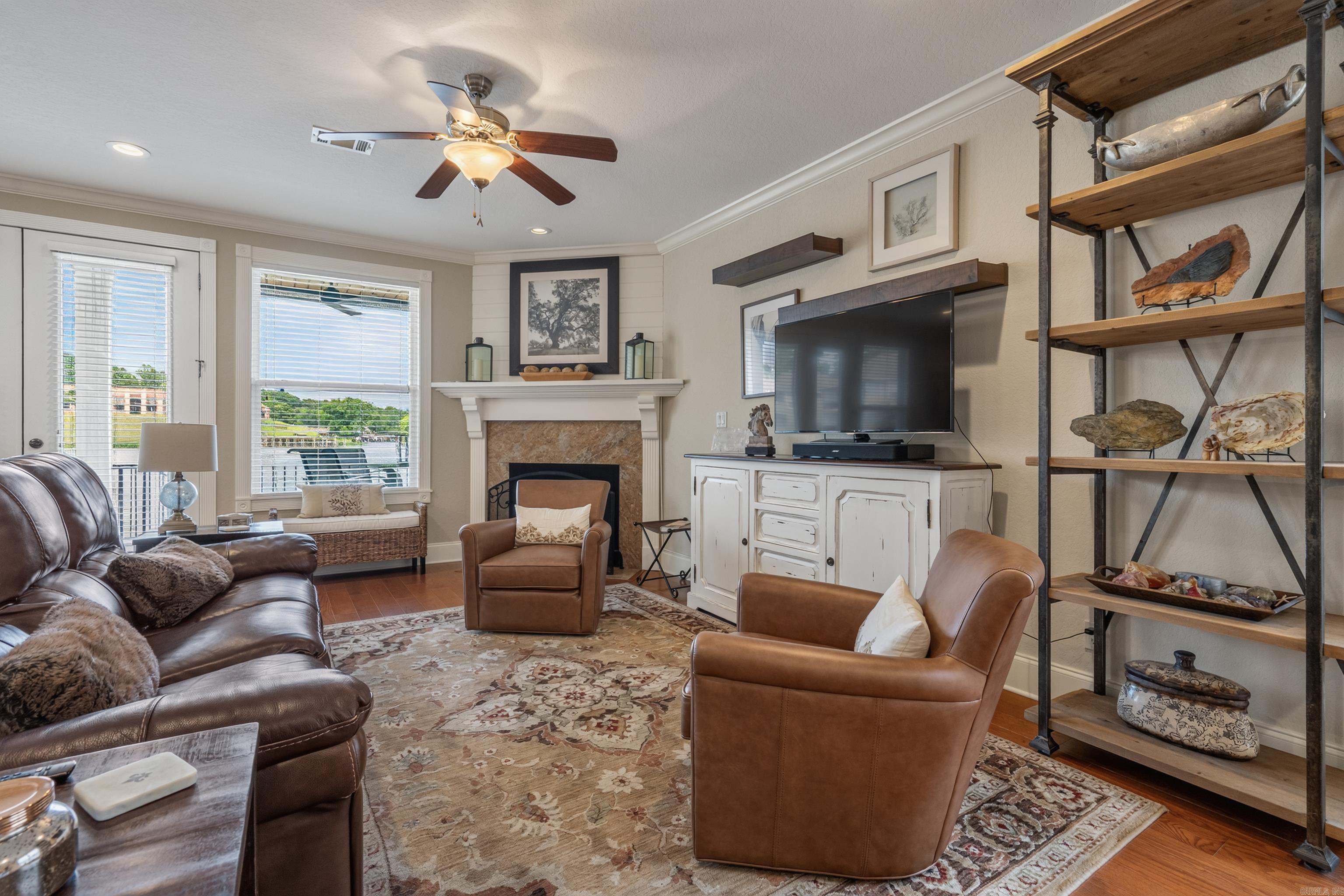 LIGHTHOUSE COVE - Residential