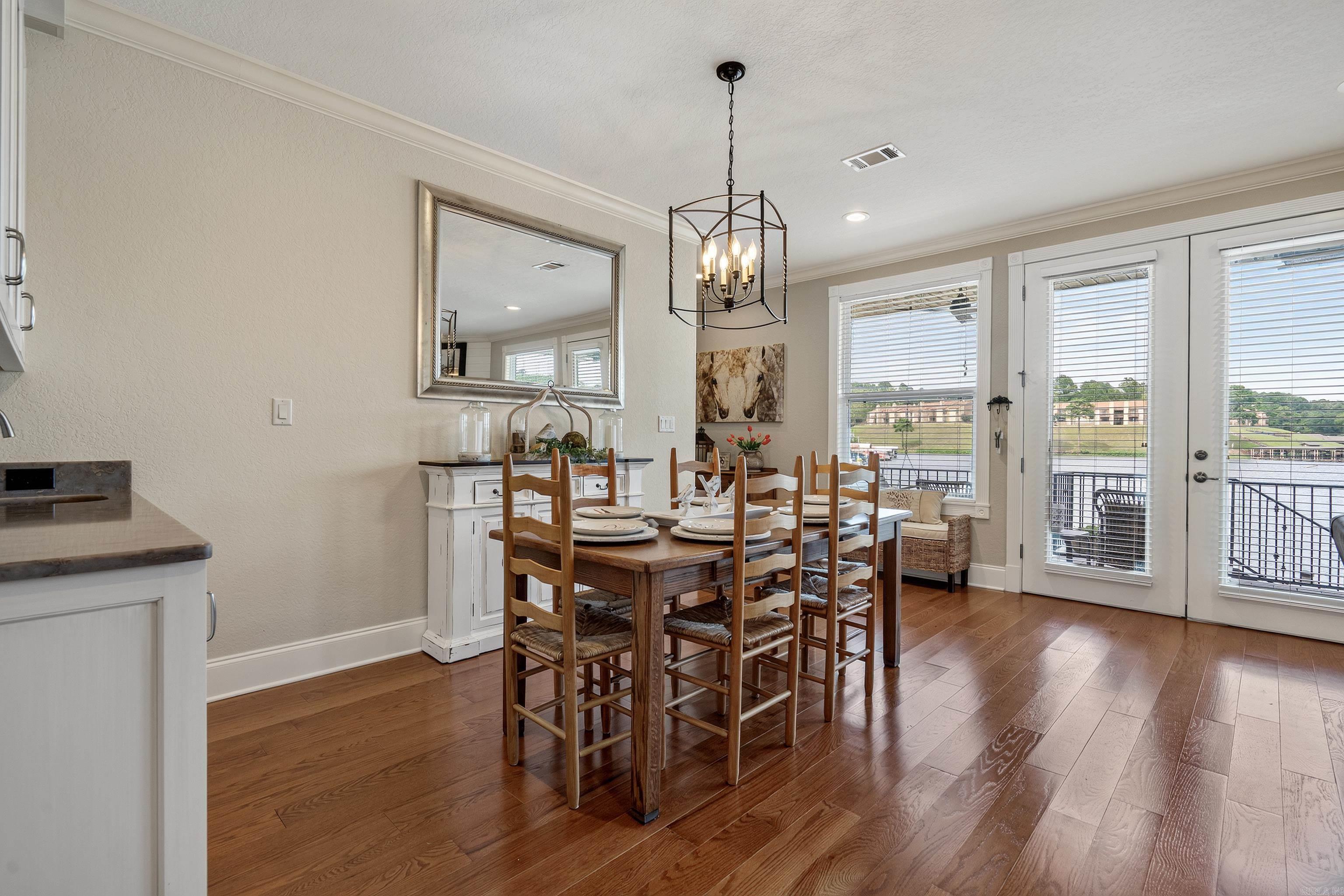 LIGHTHOUSE COVE - Residential