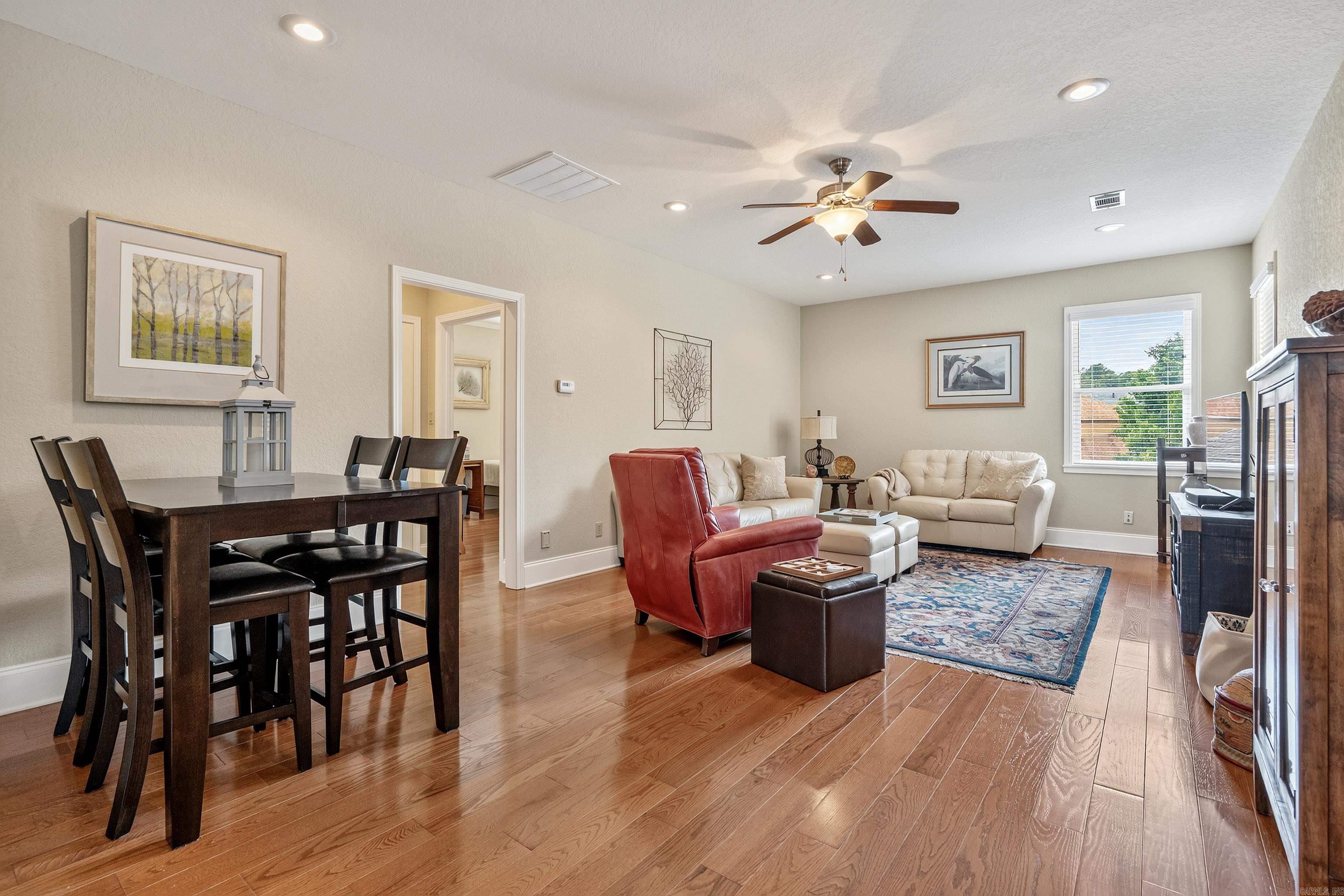 LIGHTHOUSE COVE - Residential