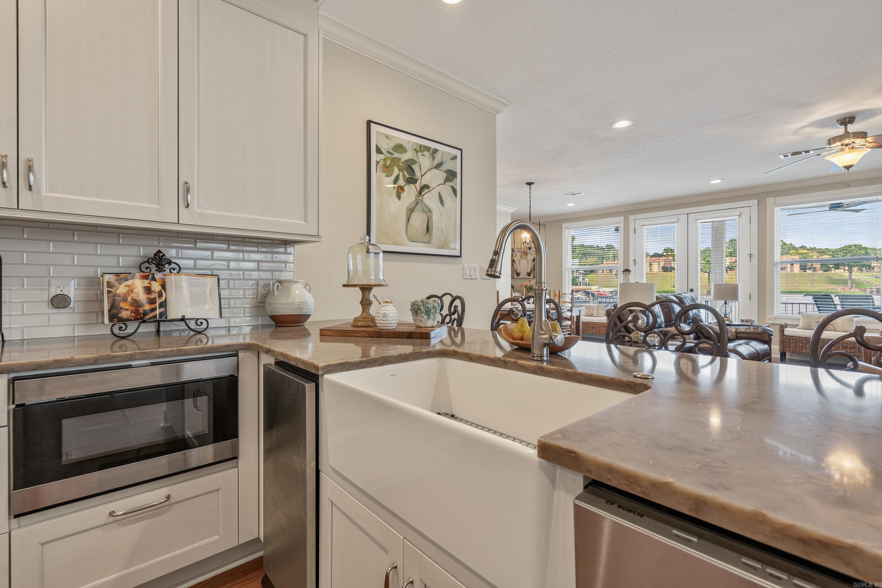 LIGHTHOUSE COVE - Residential