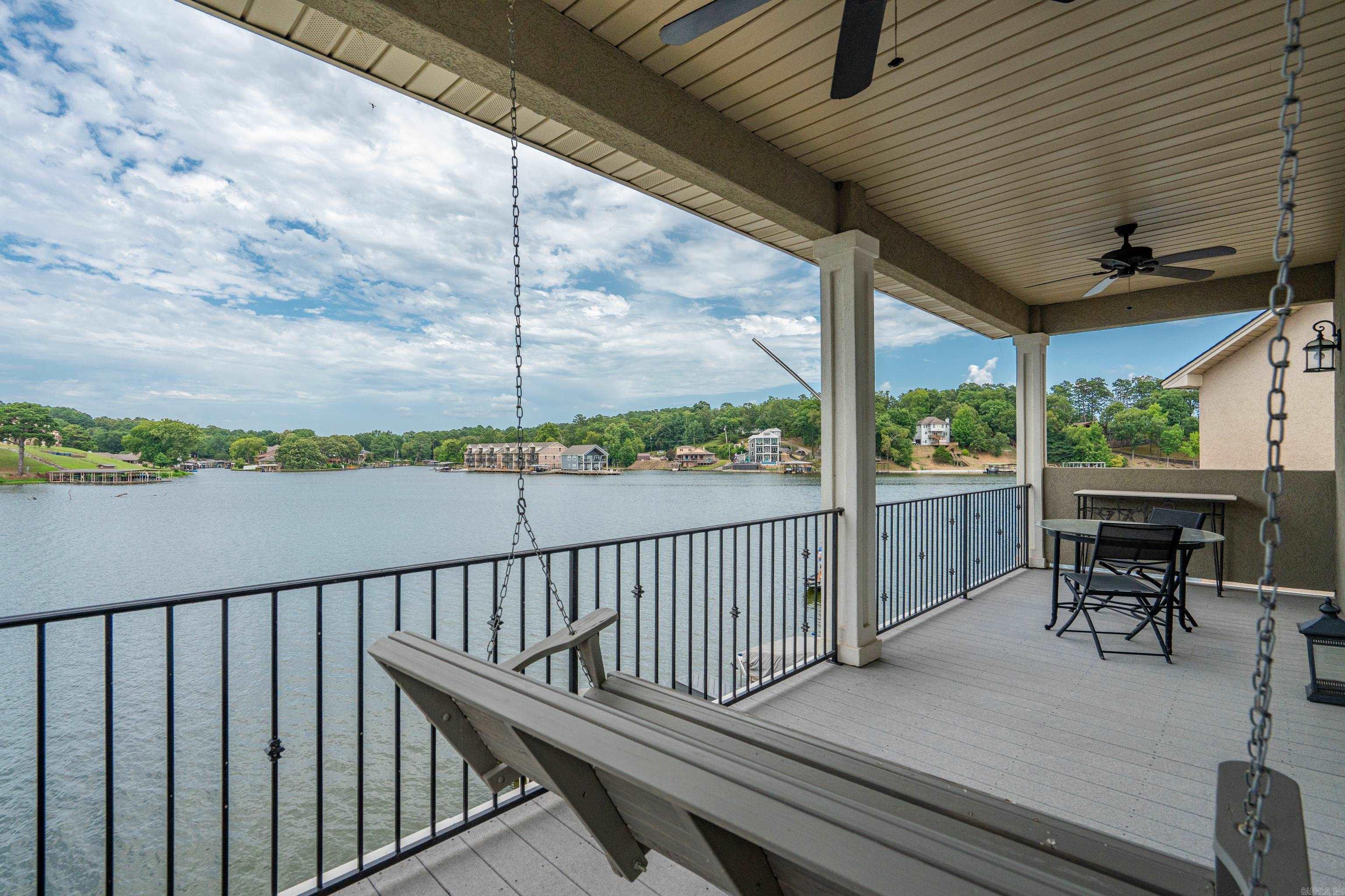 LIGHTHOUSE COVE - Residential