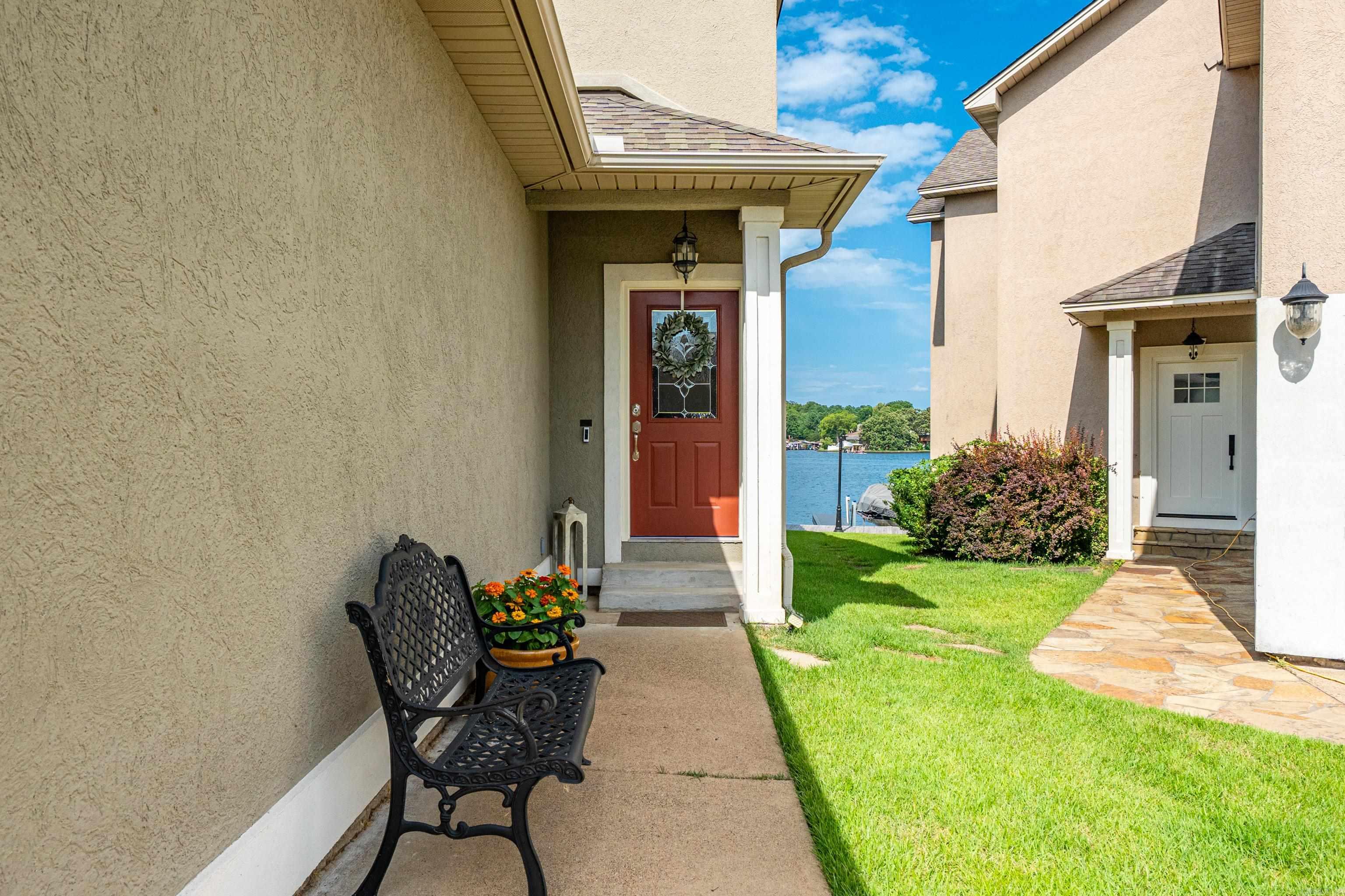 LIGHTHOUSE COVE - Residential
