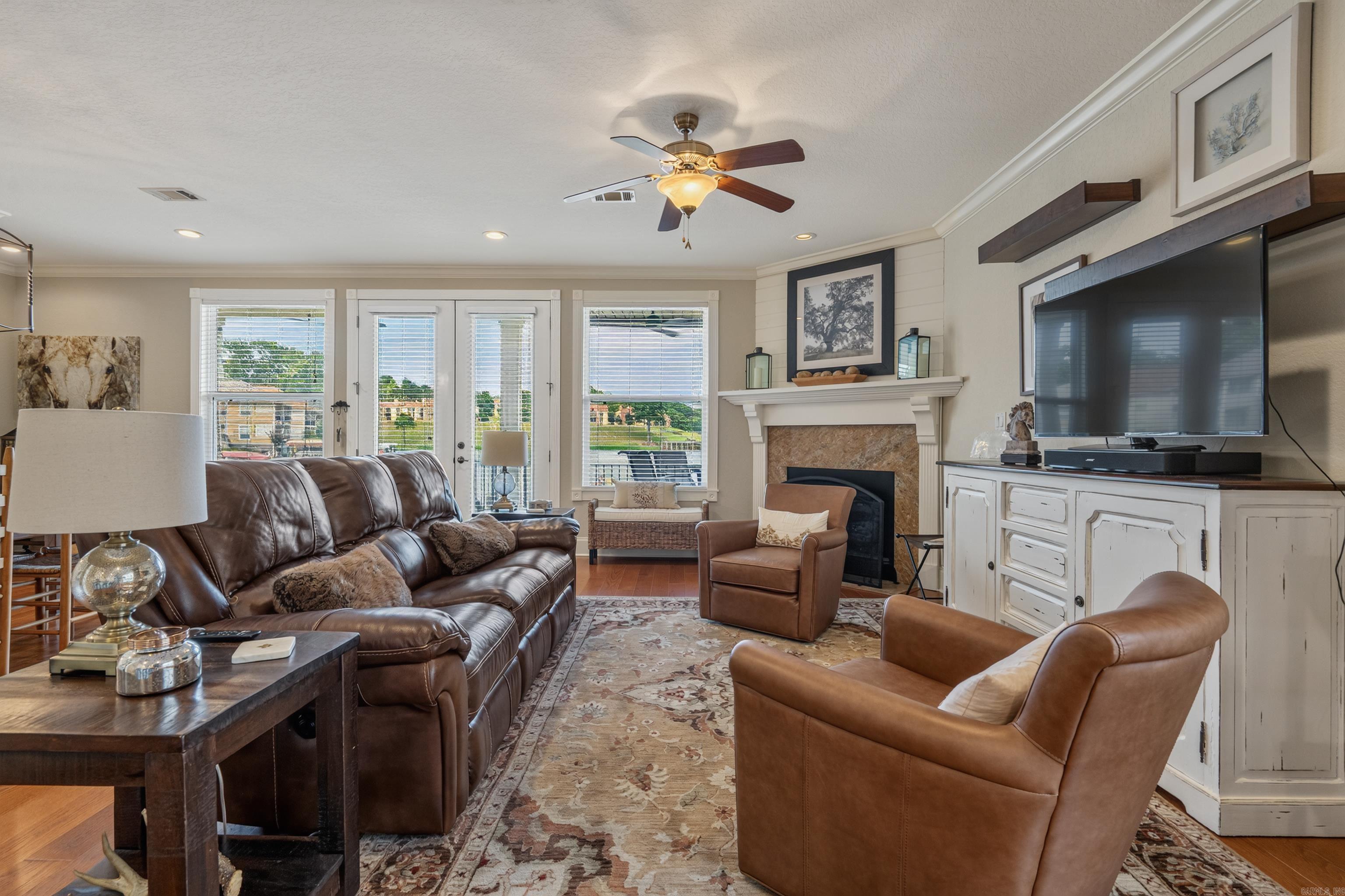 LIGHTHOUSE COVE - Residential