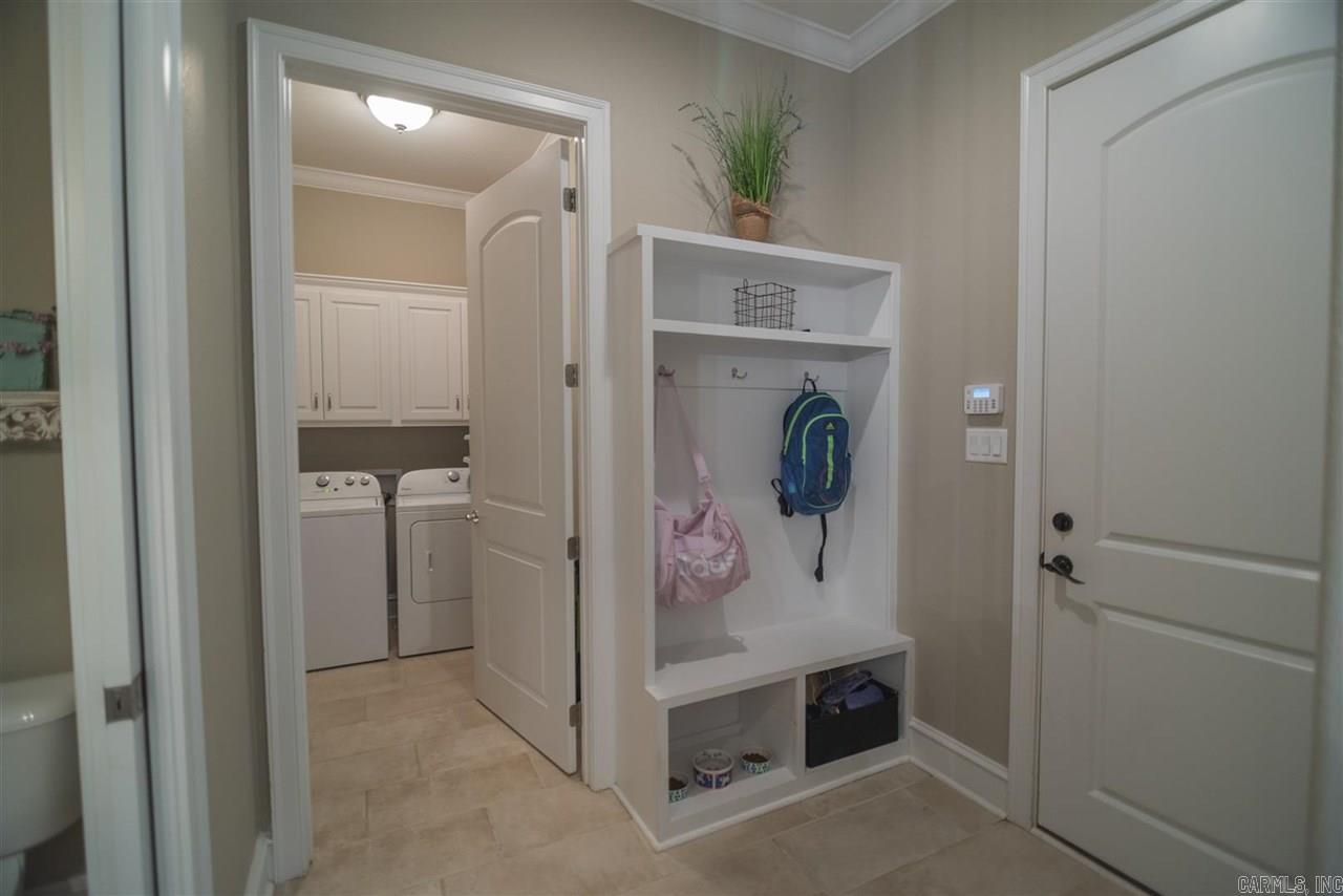 HURRICANE LAKE EST - Residential