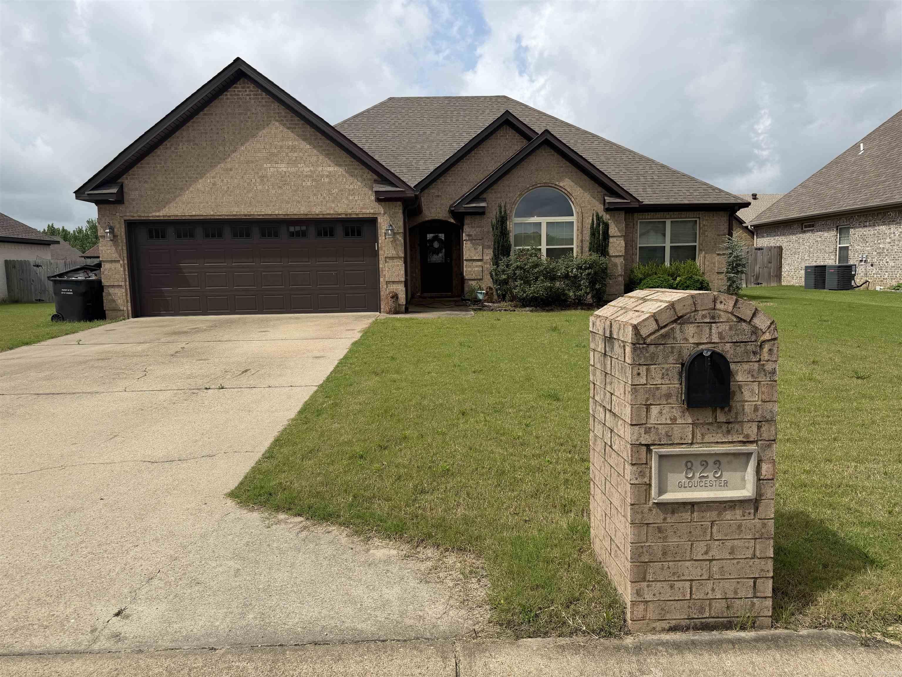 Welcome to this stunning 4/2, all brick home! Built in 2012, it features an open, split floor plan with incredible upgrades. In 2020, the plumbing, HVAC, roof, and windows were updated, offering peace of mind and efficiency. Inside, you'll find beautiful hardwood floors, a gas log fireplace, and crown molding above doorways and windows. In the kitchen, you'll love the custom cabinets, breakfast bar, granite countertops, and refrigerator to stay. The master suite features a jet tub and walk-in tile shower along with a double sink vanity and two walk in closets. Outside, you'll love the fully fenced back yard and a screened, covered porch with pull-down blinds. Washer and dryer to stay along with bookshelves and master bedroom set if wanted.