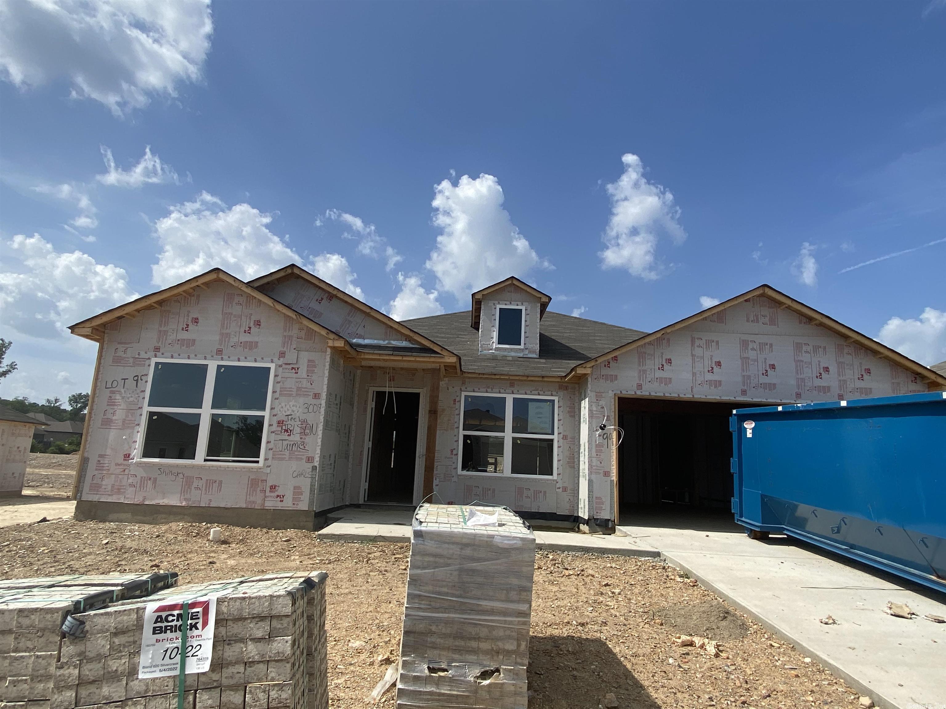 HILLDALE CROSSING - Residential