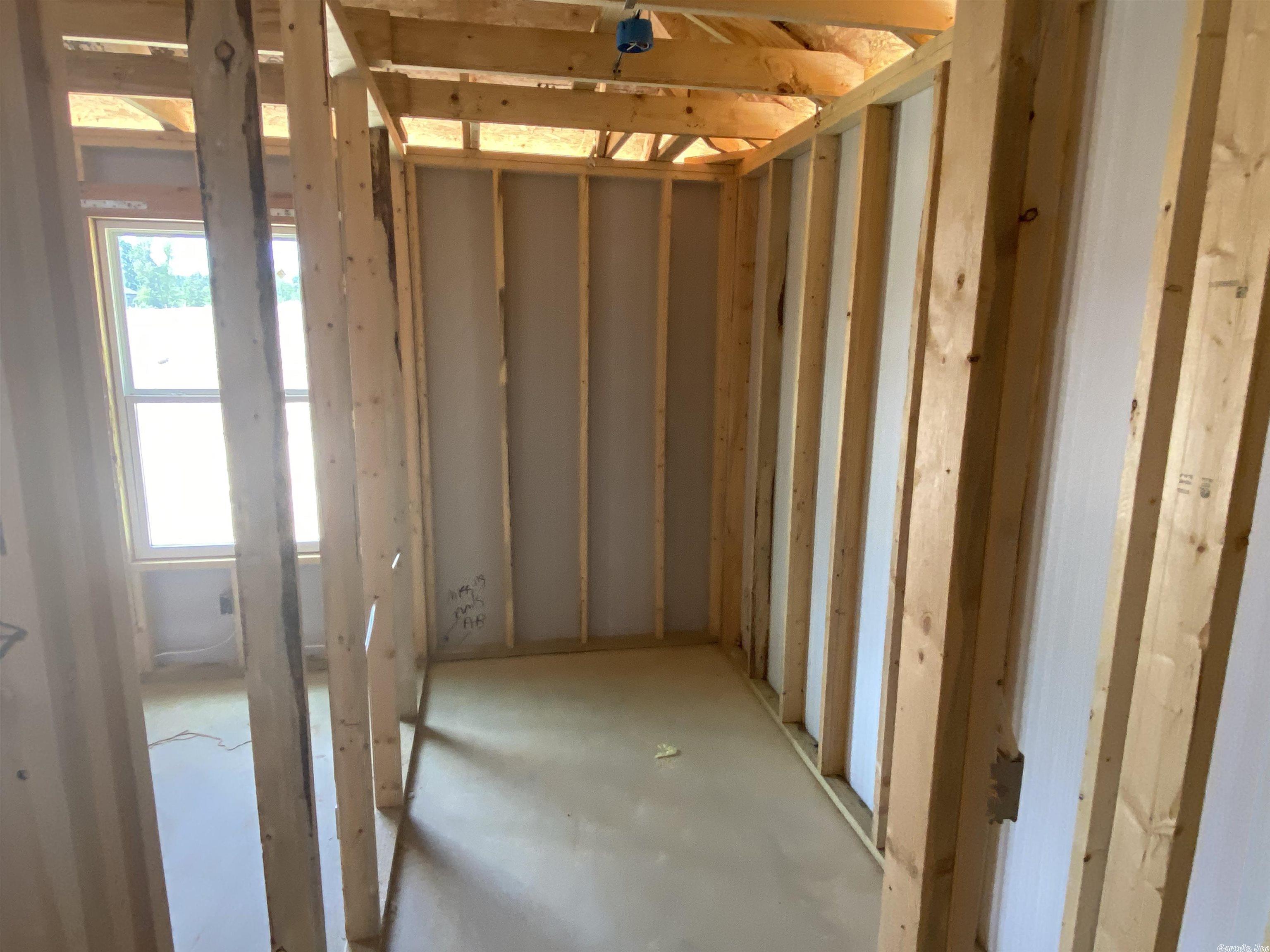 HILLDALE CROSSING - Residential