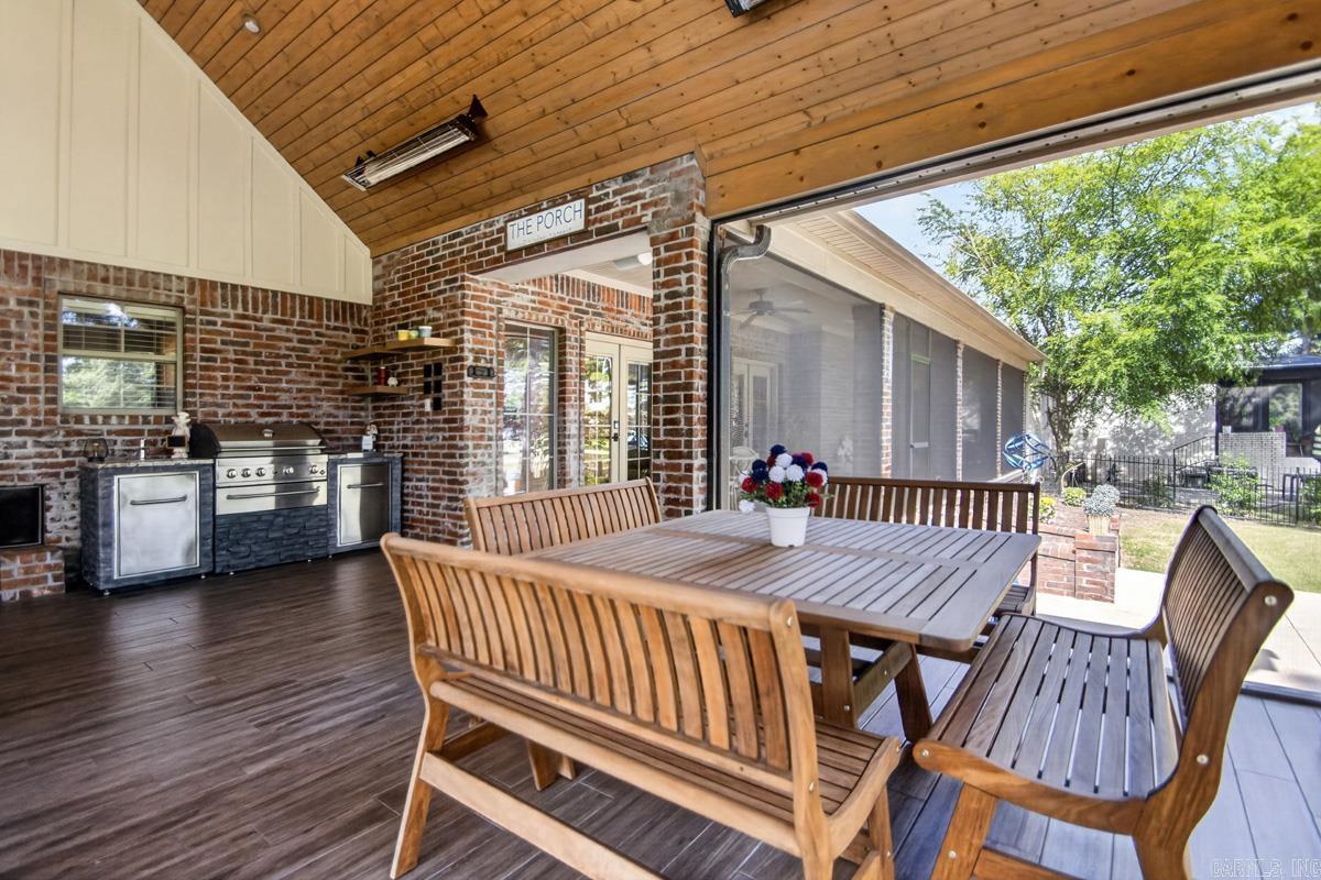 CENTENNIAL VALLEY - Residential