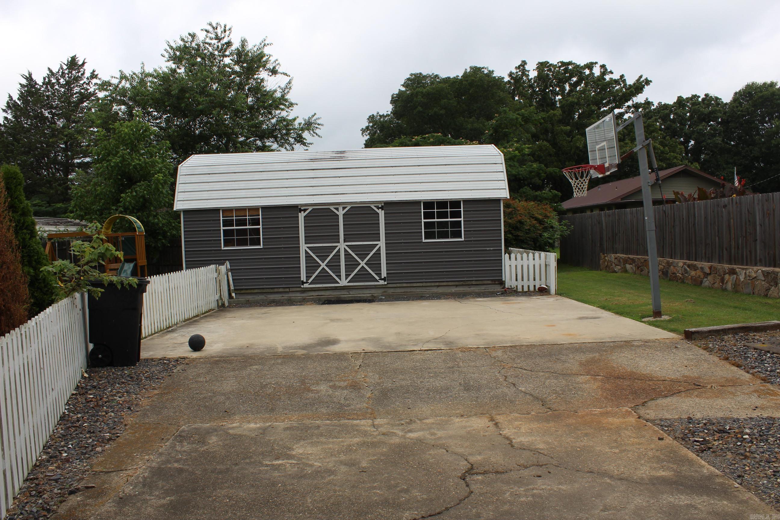 SPRING LAKE SUB - Residential