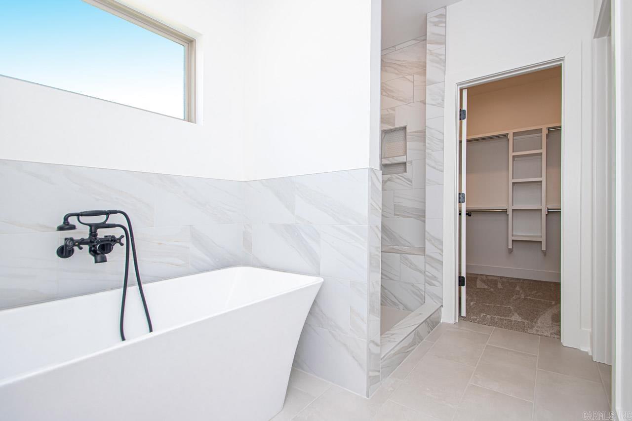 SPENCER CROSSING LLC - Residential