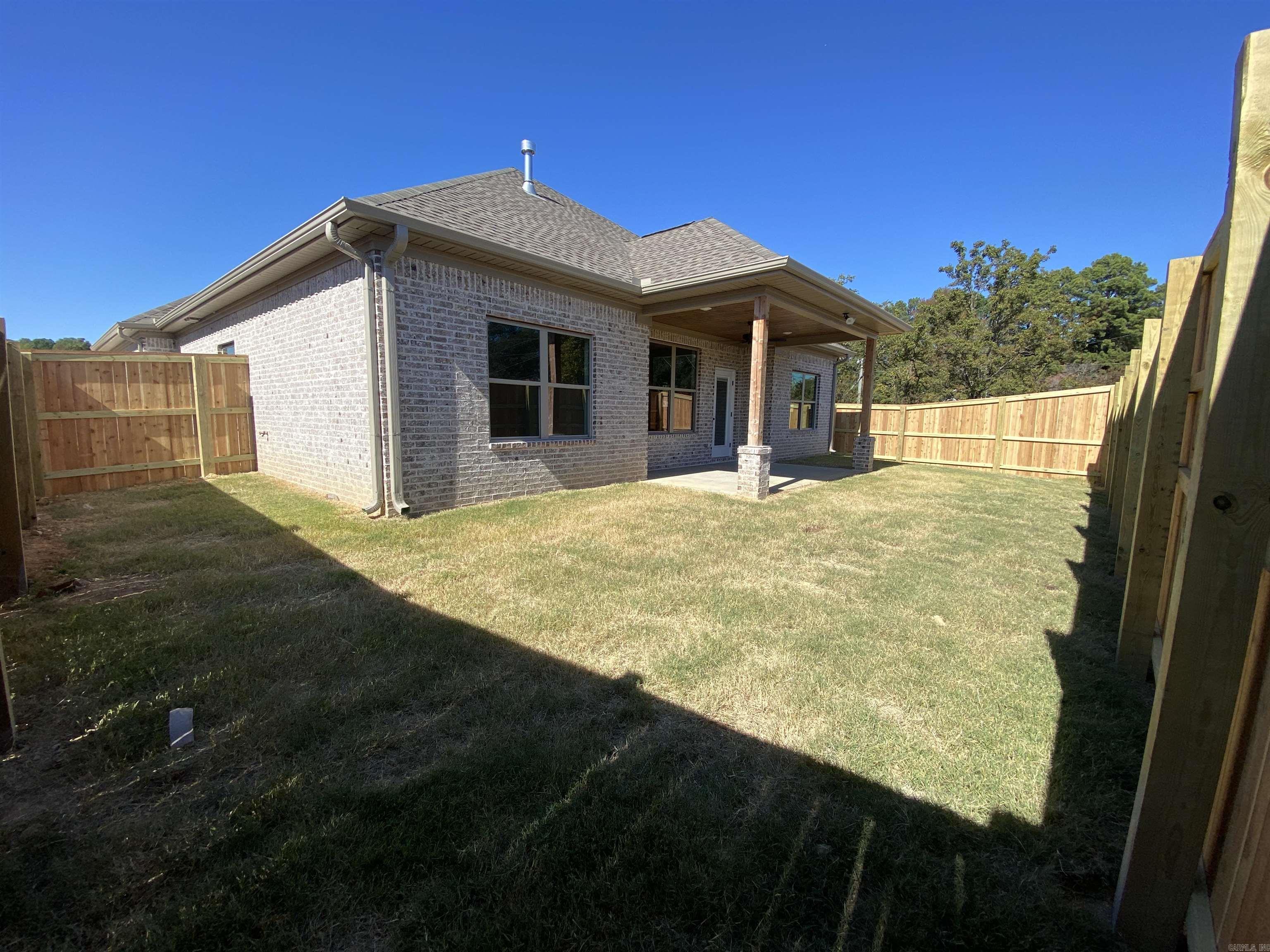 SPENCER CROSSING LLC - Residential