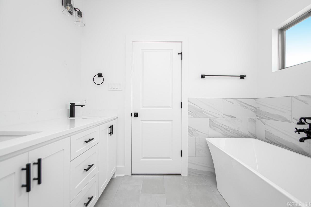 SPENCER CROSSING LLC - Residential