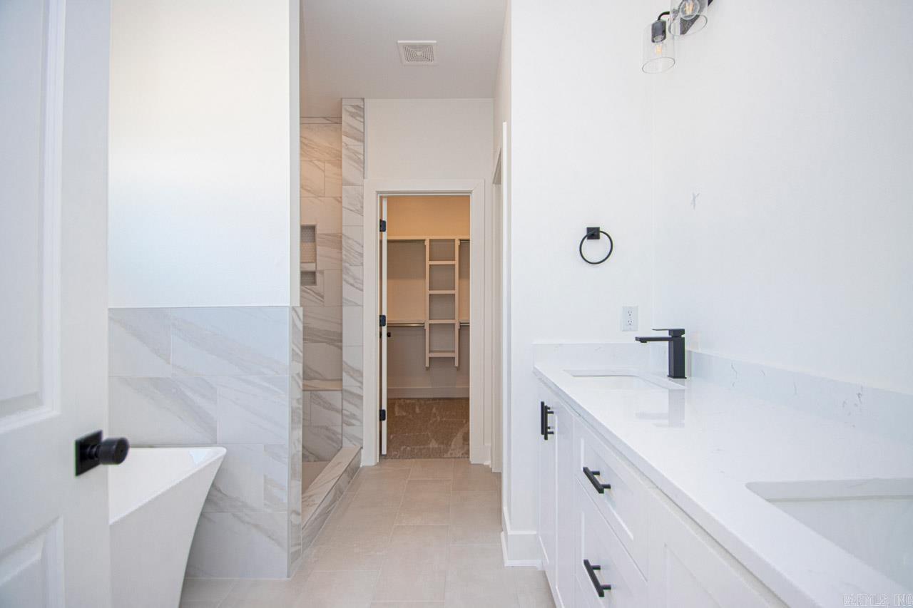 SPENCER CROSSING LLC - Residential