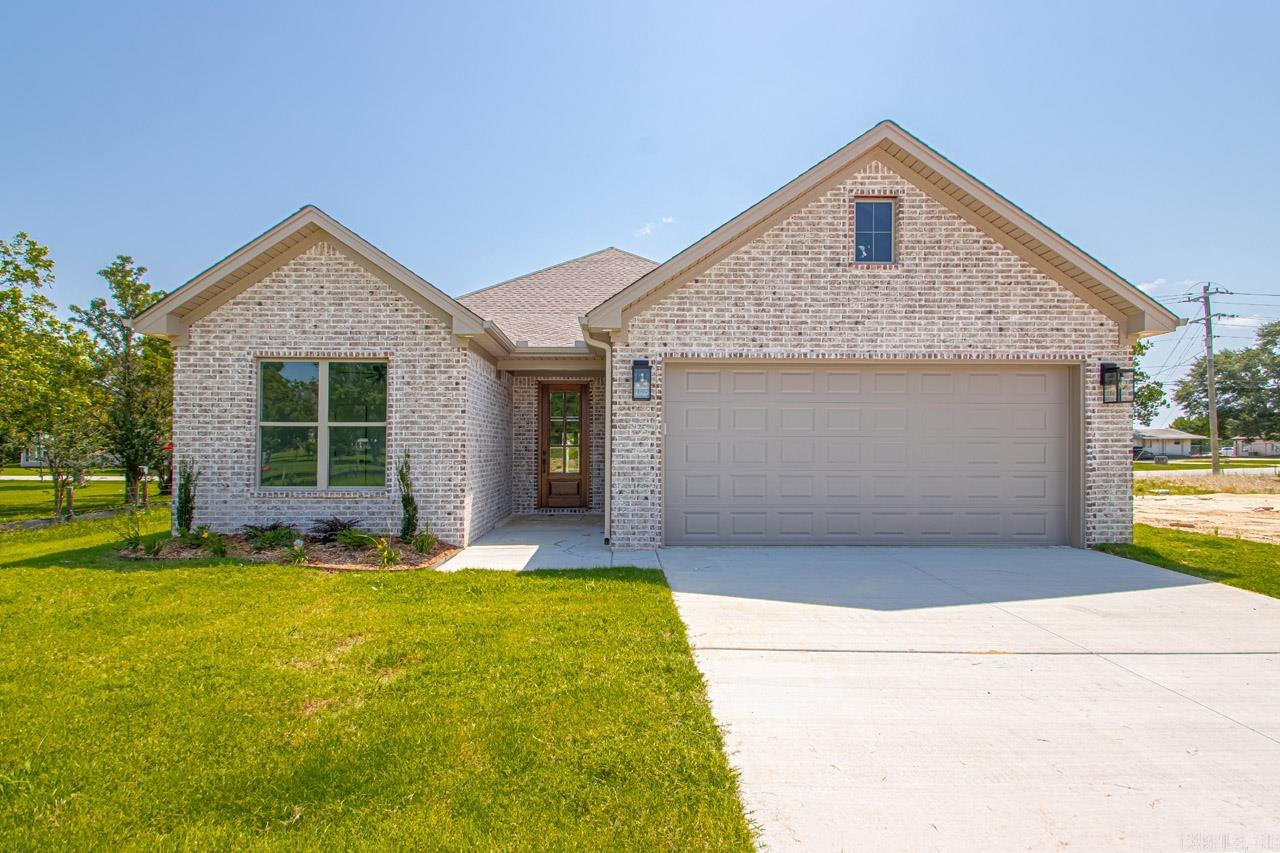SPENCER CROSSING LLC - Residential