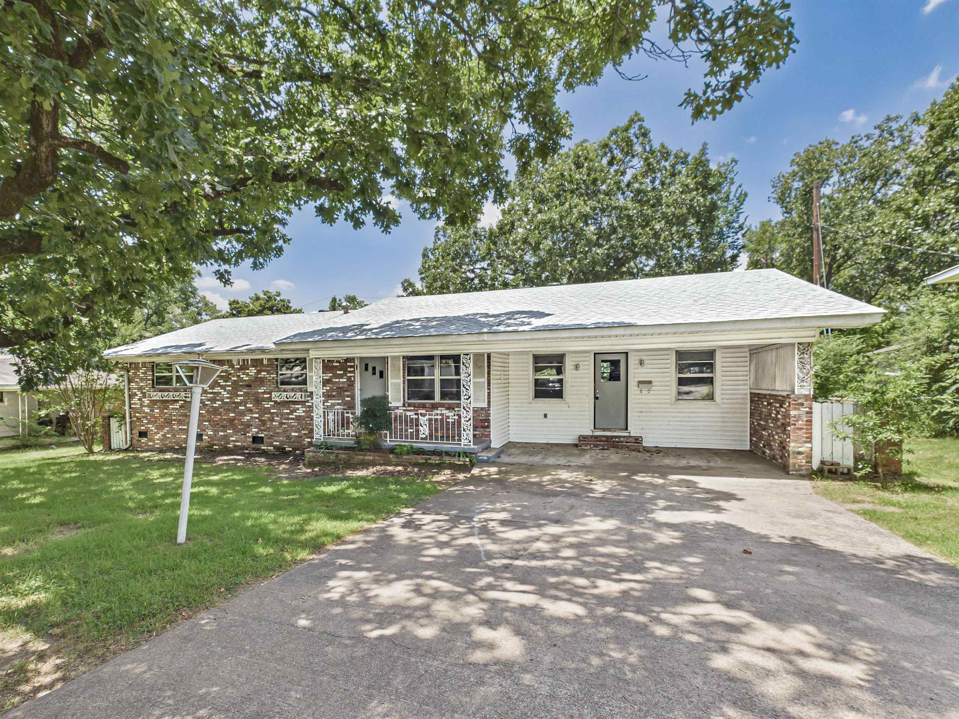 BROADVIEW - Residential