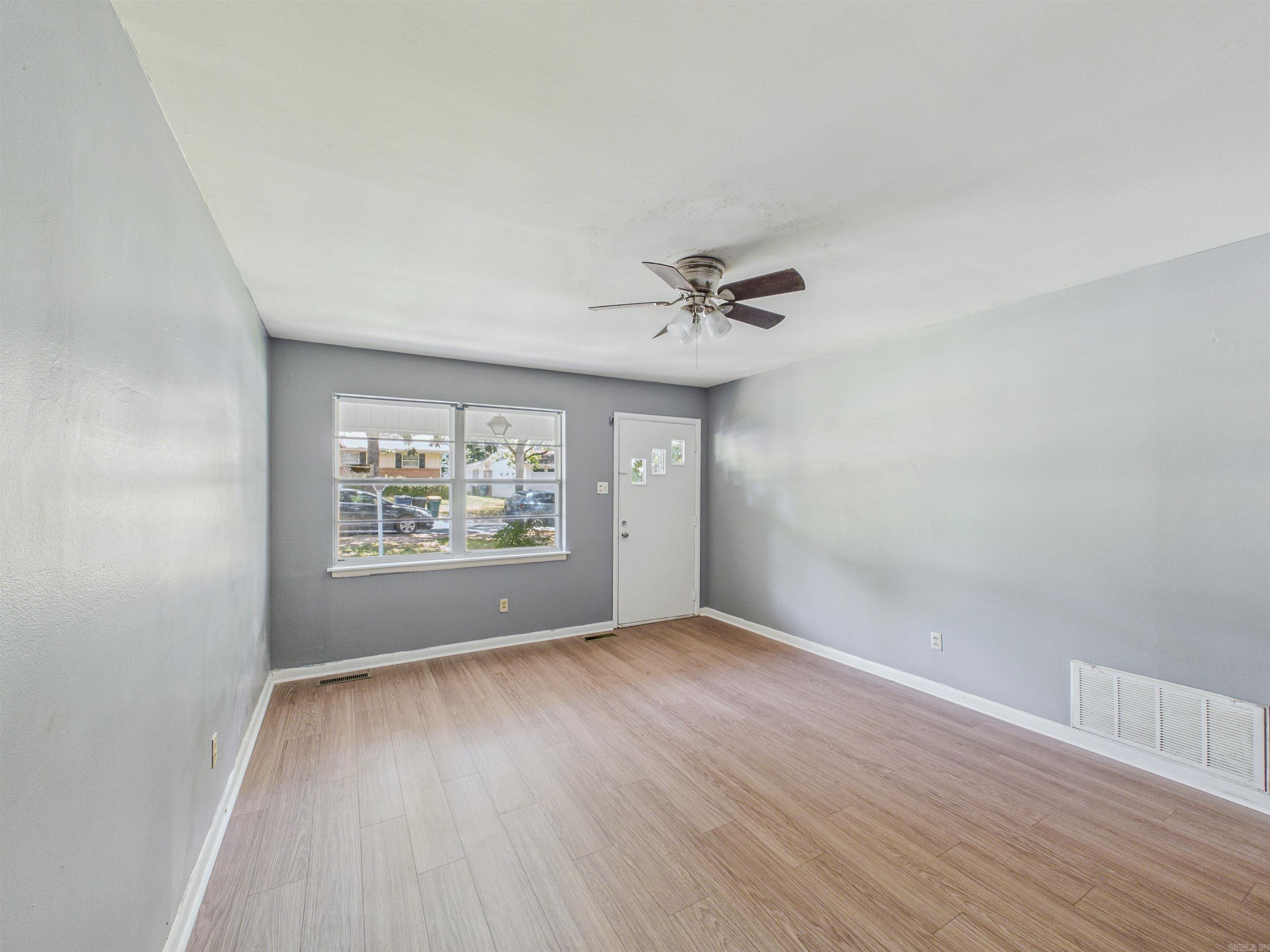 BROADVIEW - Residential