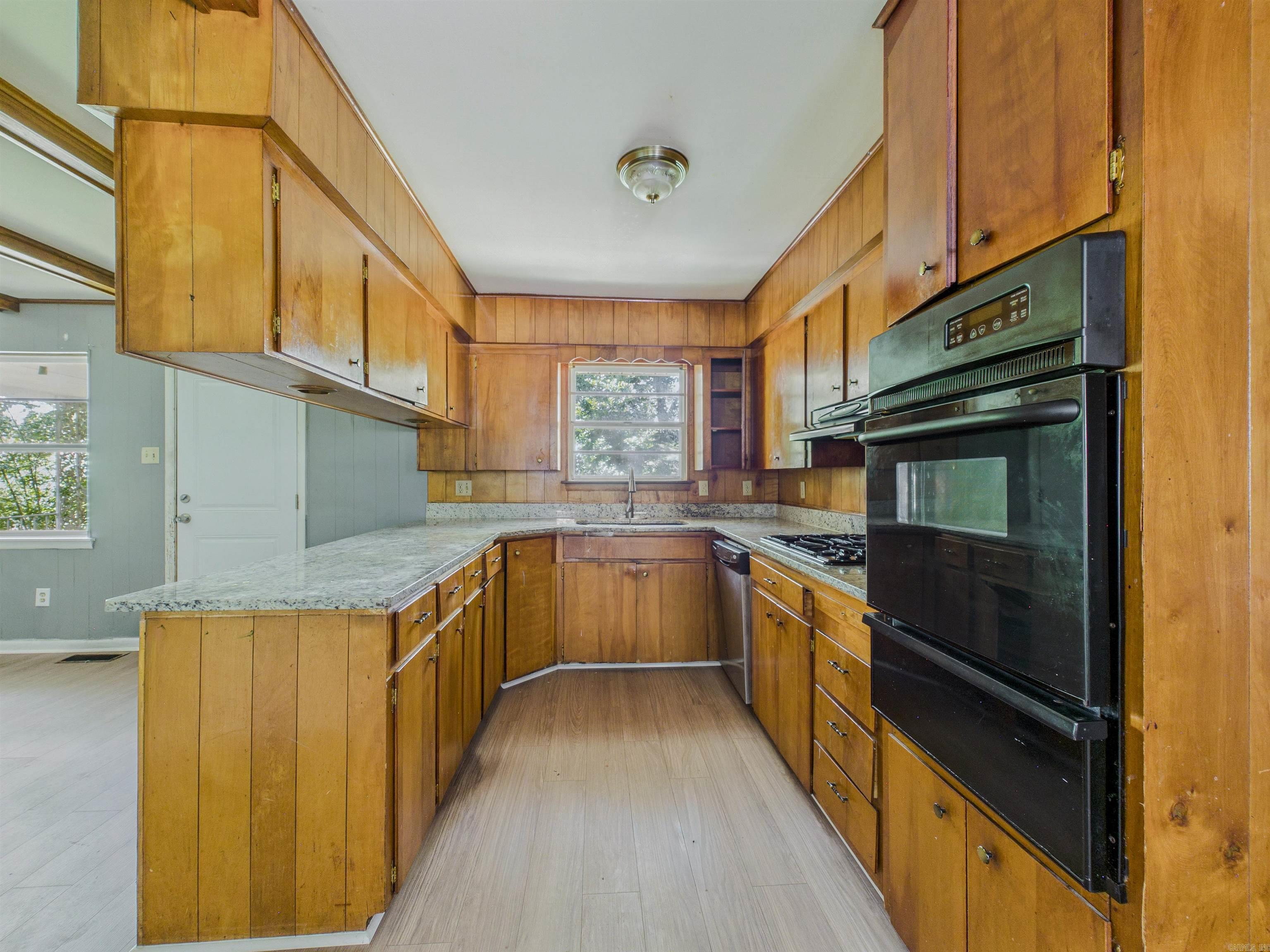 BROADVIEW - Residential