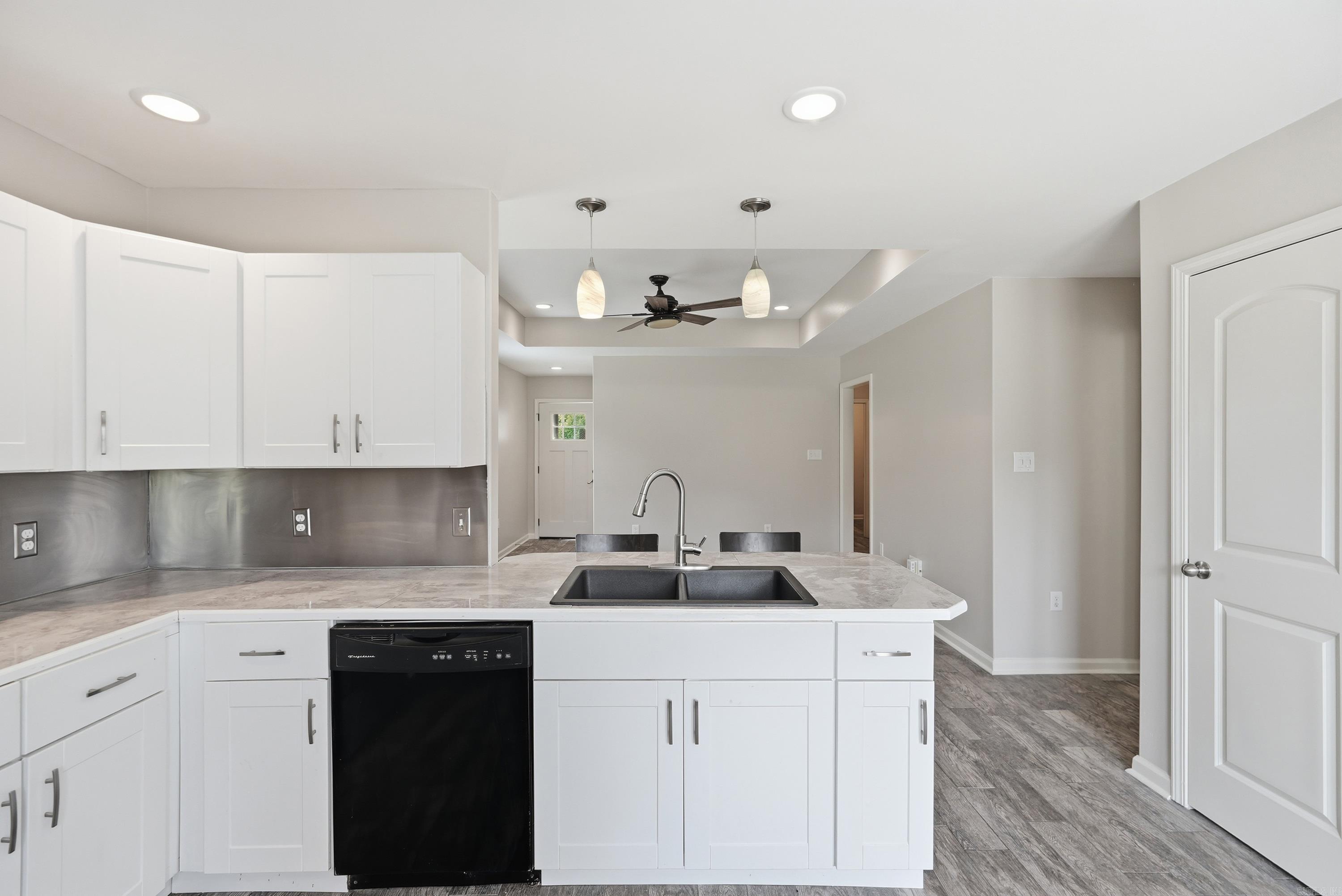 BROOKFIELD - Residential