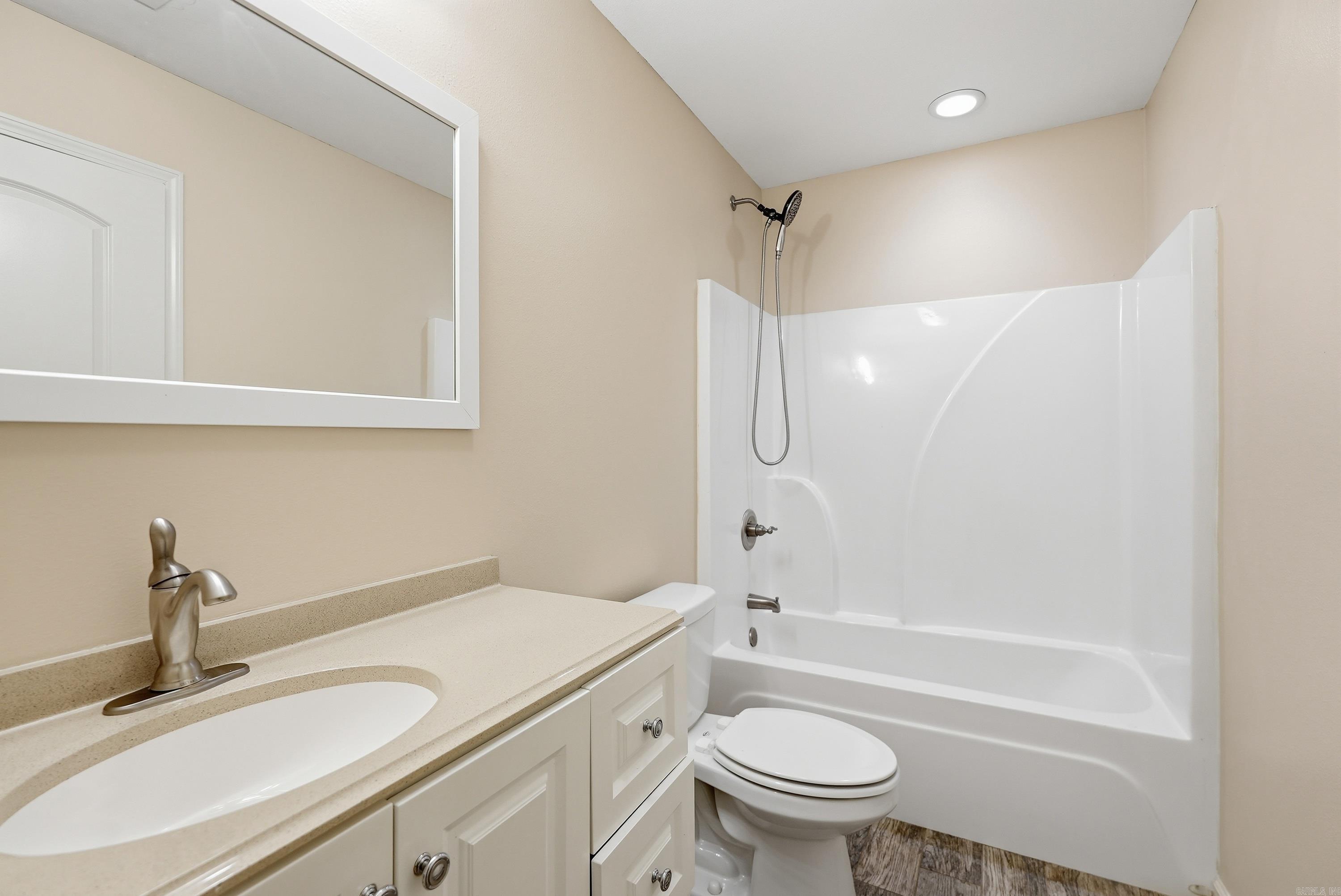 BROOKFIELD - Residential