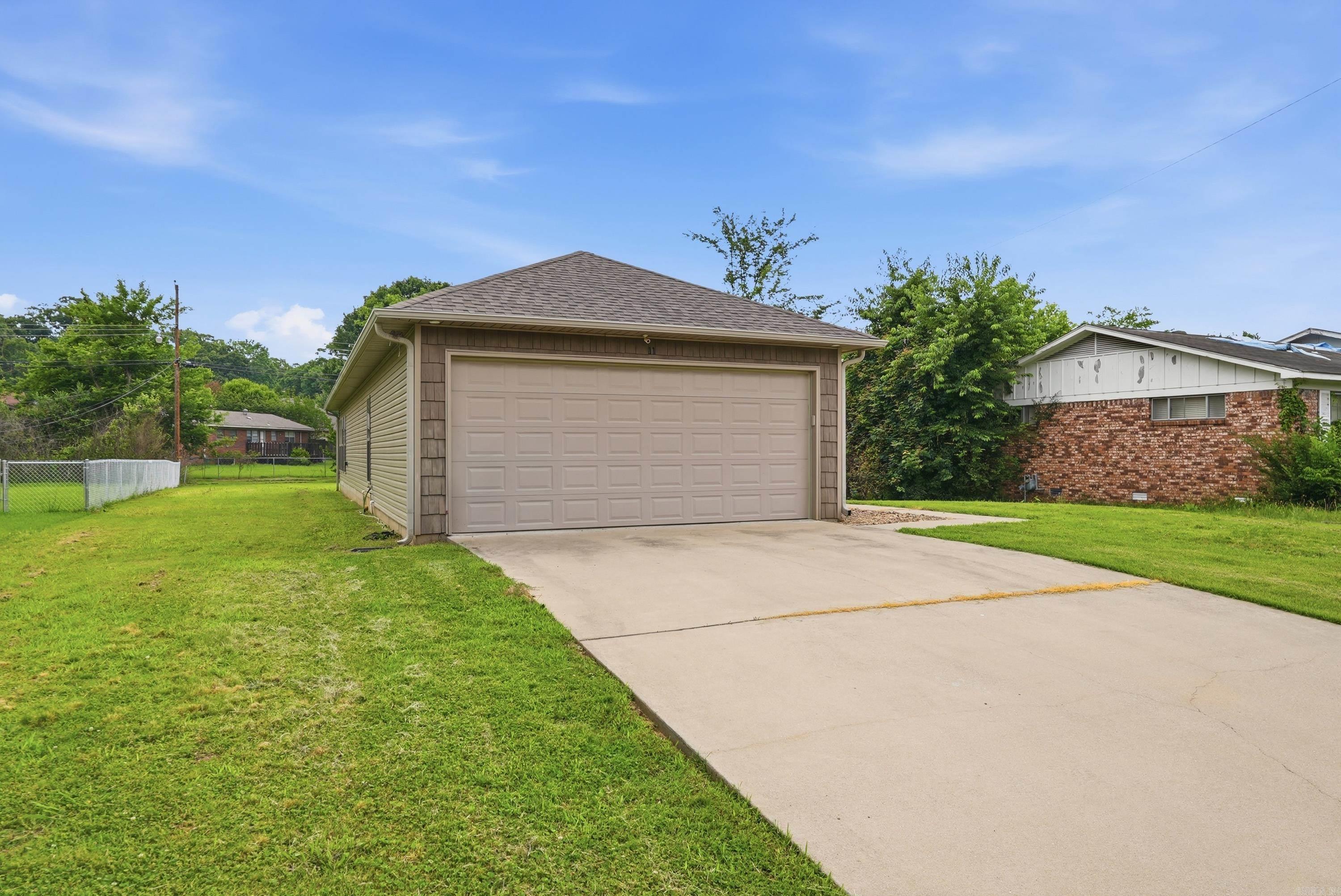 BROOKFIELD - Residential