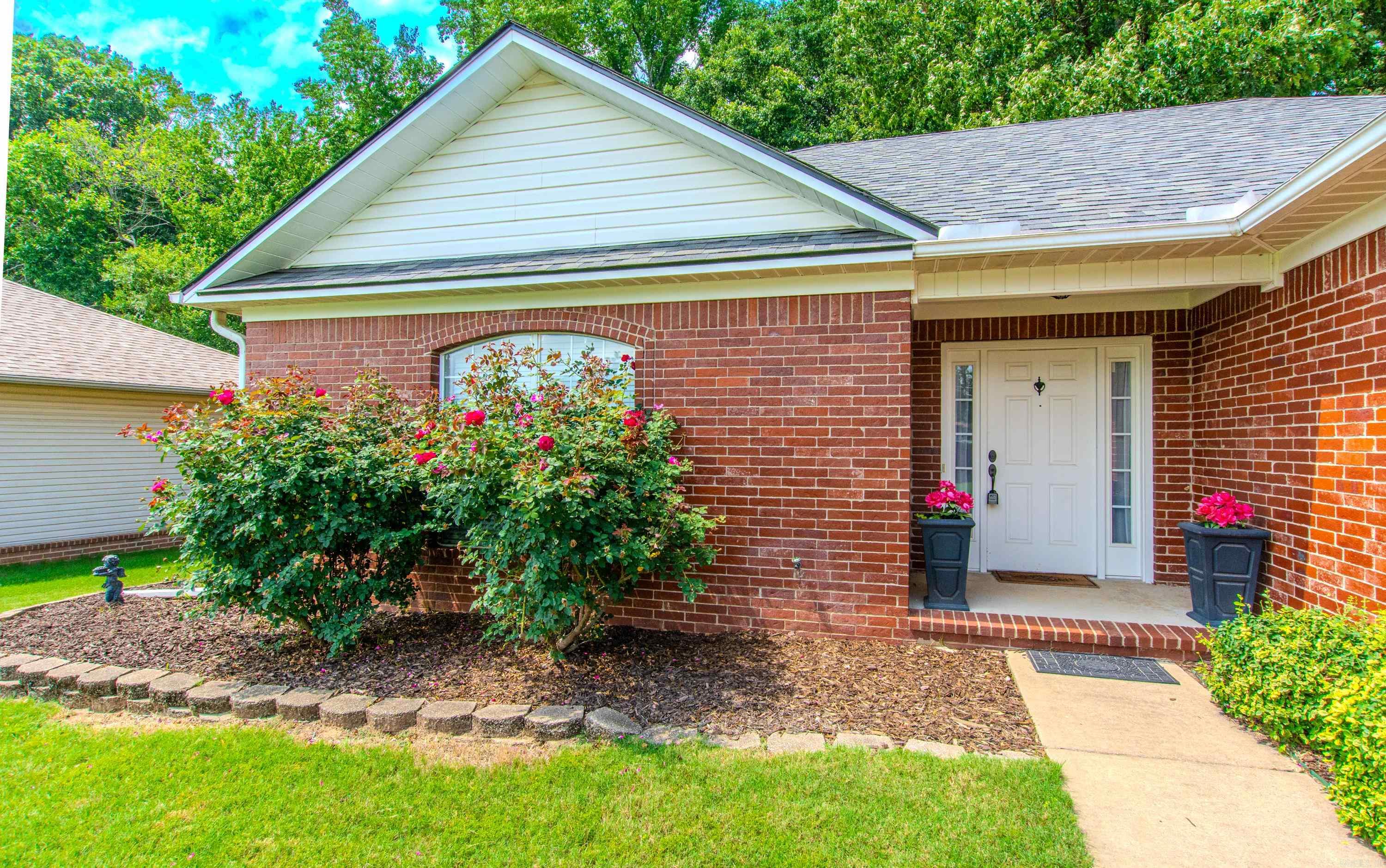 WOODBRIDGE - Residential