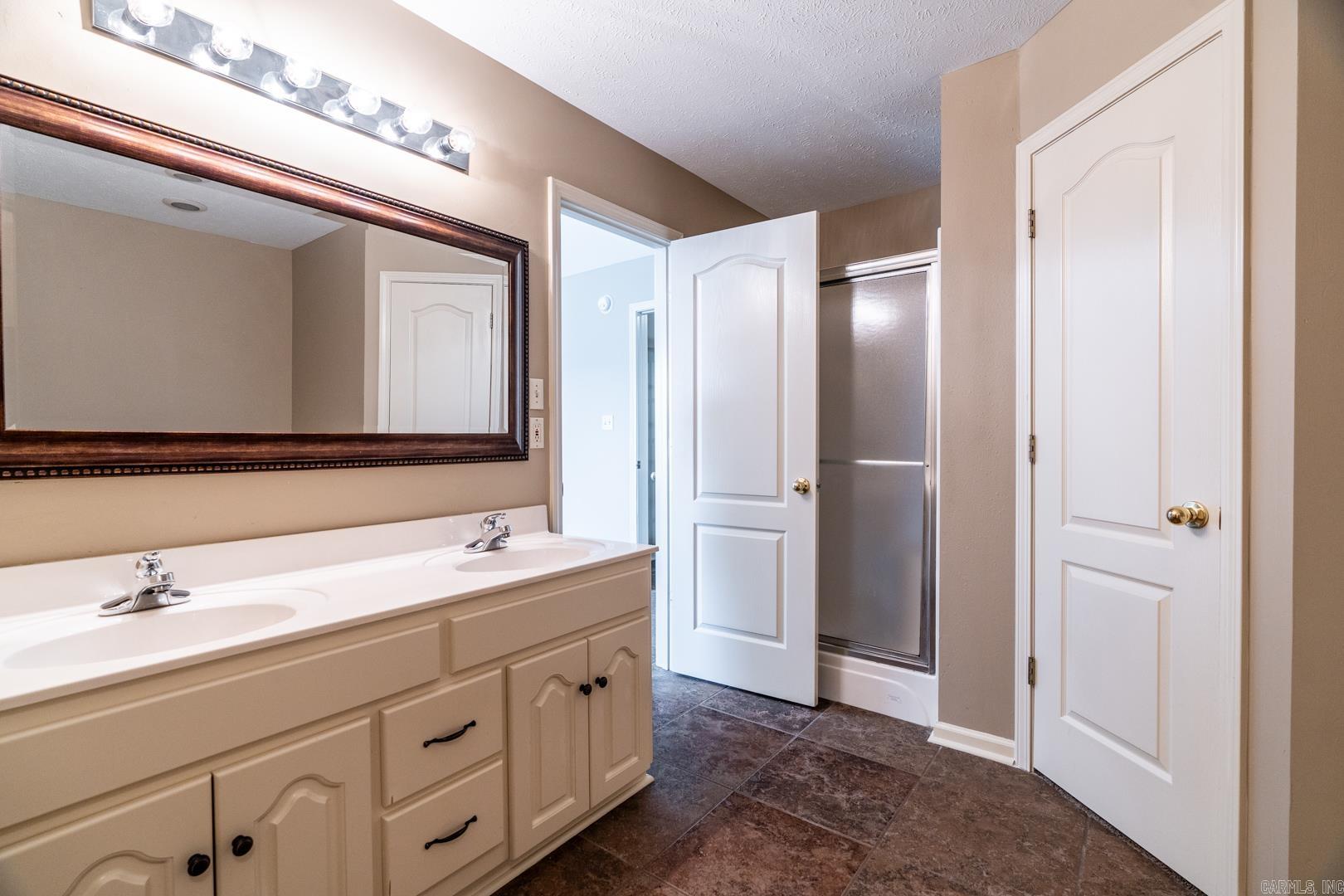 SMITHFIELD - Residential