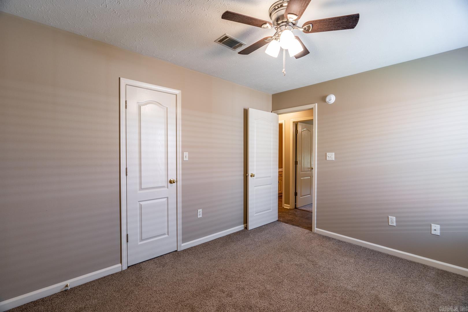 SMITHFIELD - Residential