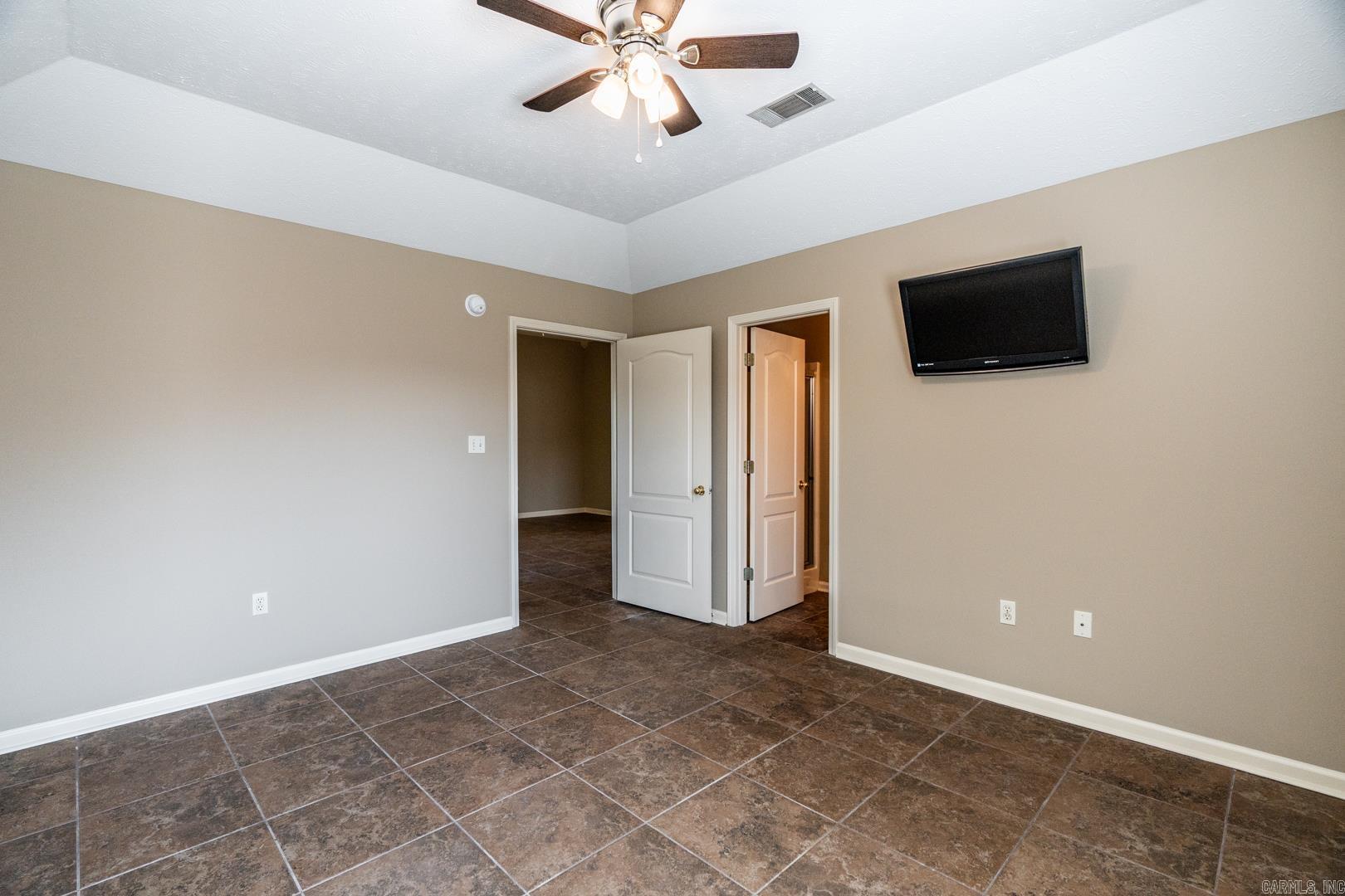 SMITHFIELD - Residential