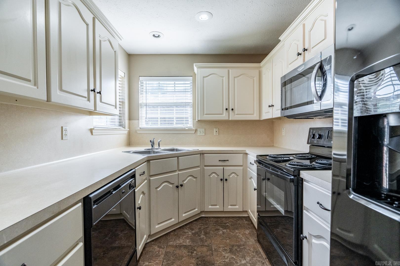 SMITHFIELD - Residential