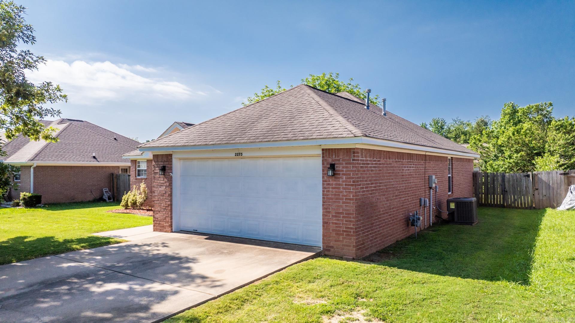 SMITHFIELD - Residential