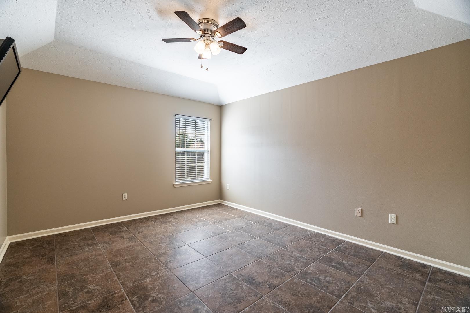 SMITHFIELD - Residential