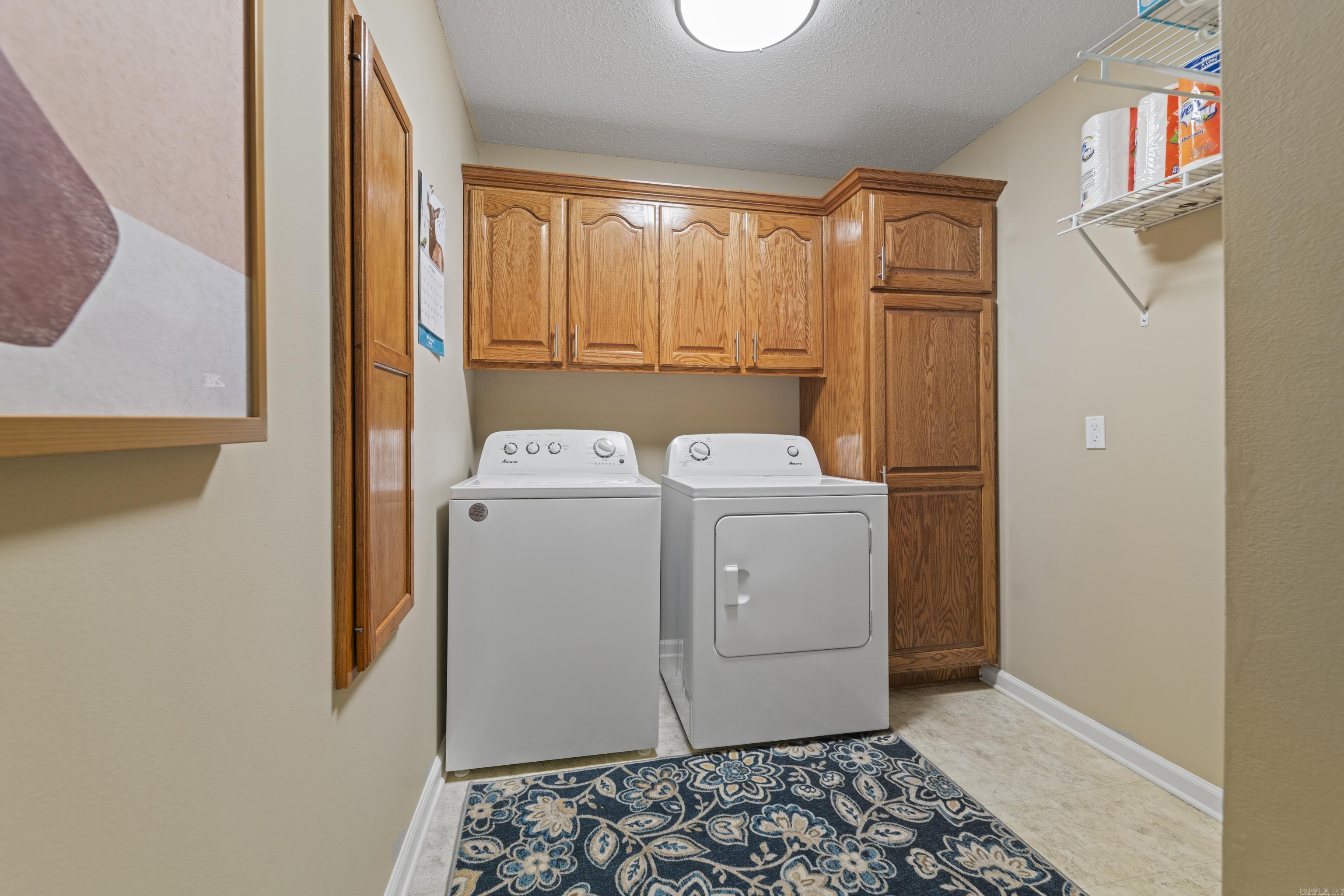 NAPLE HEIGHTS - LAKE - Residential